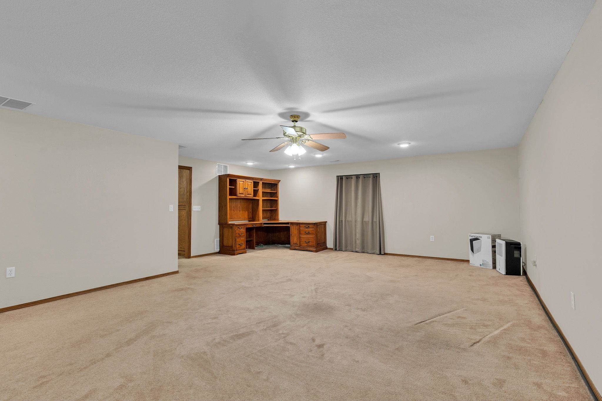 1851 E Autumn Cir Property Photo 16
