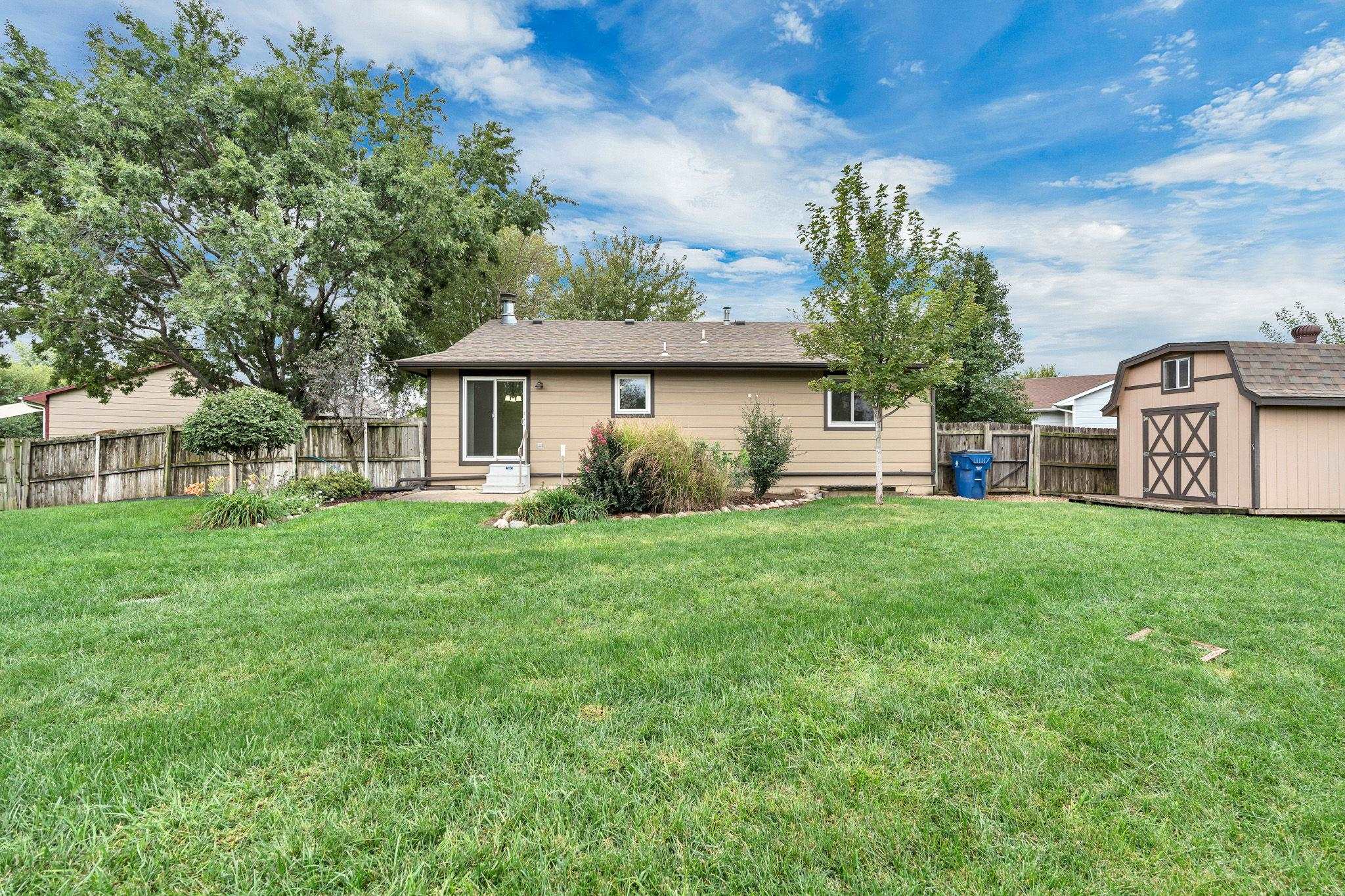 1851 E Autumn Cir Property Photo 22