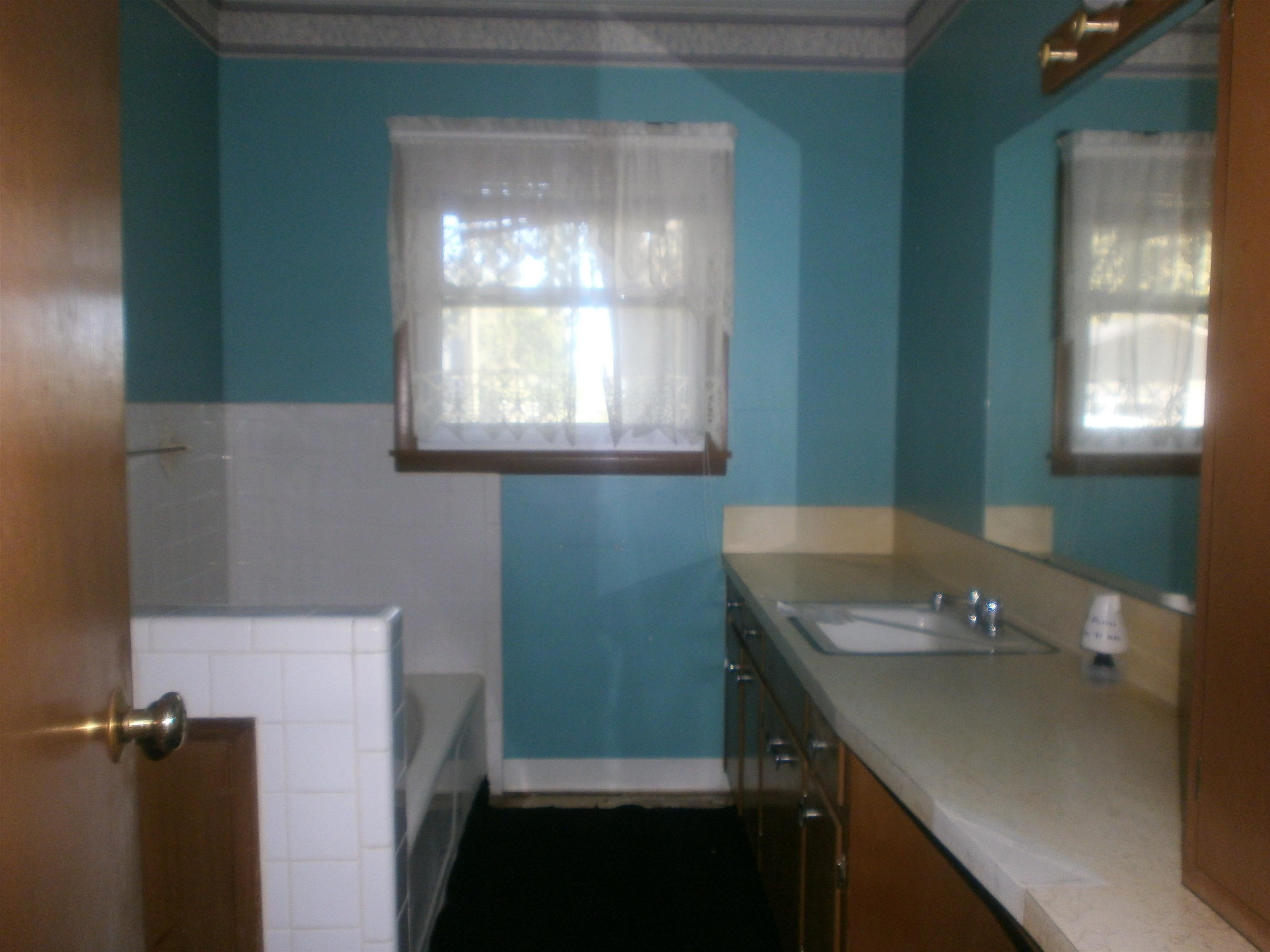 1426 N Walnut St Property Photo 12