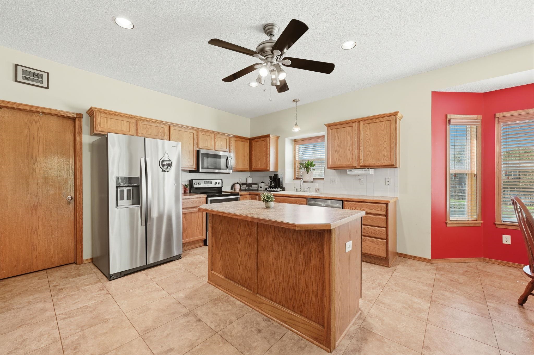 2549 E Saint Andrews Ct Property Photo 9