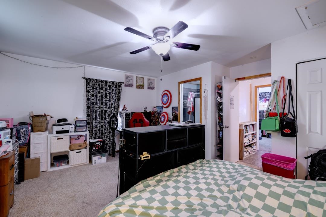 1302 Hackney Property Photo 10
