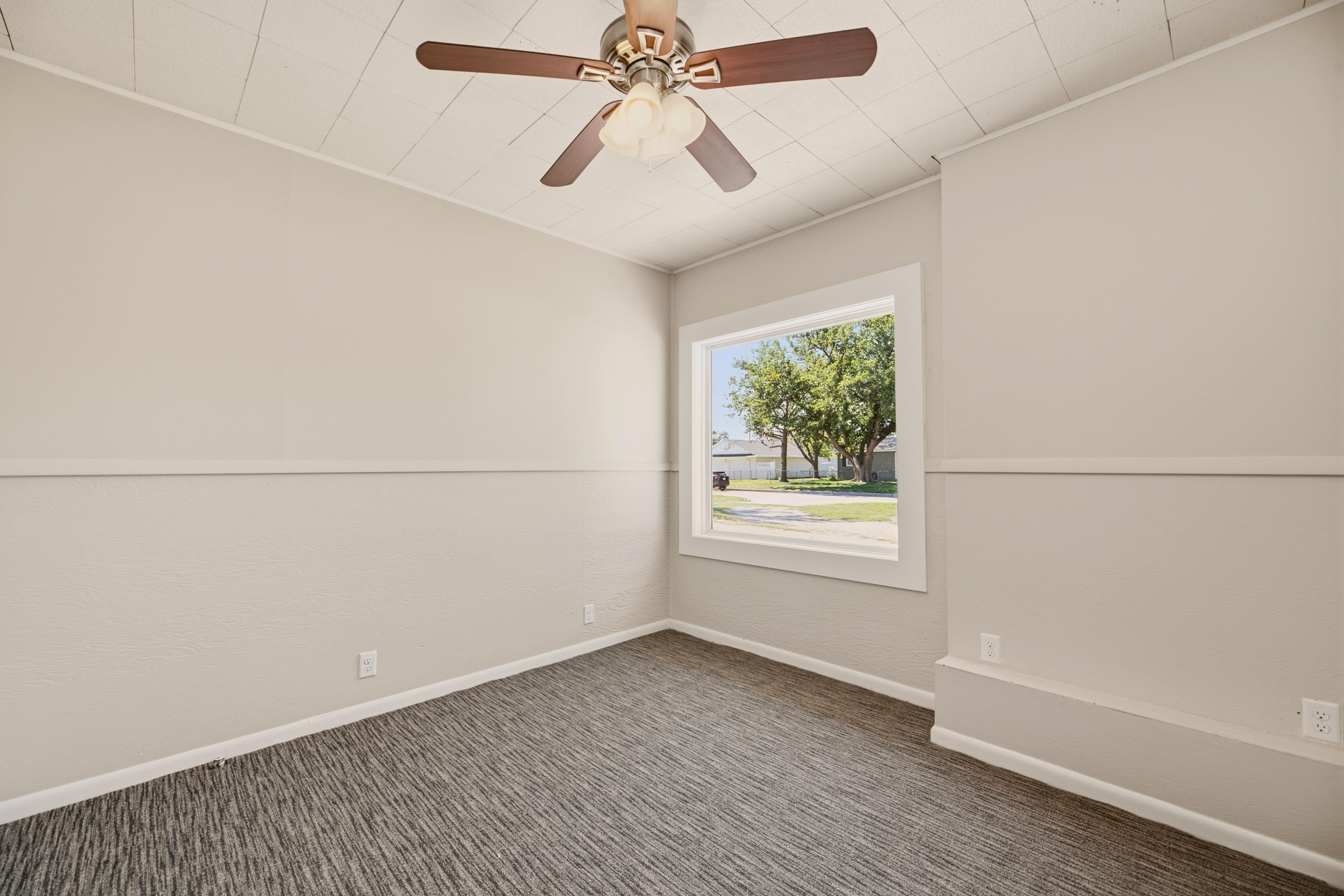 716 N Boyd Property Photo 31