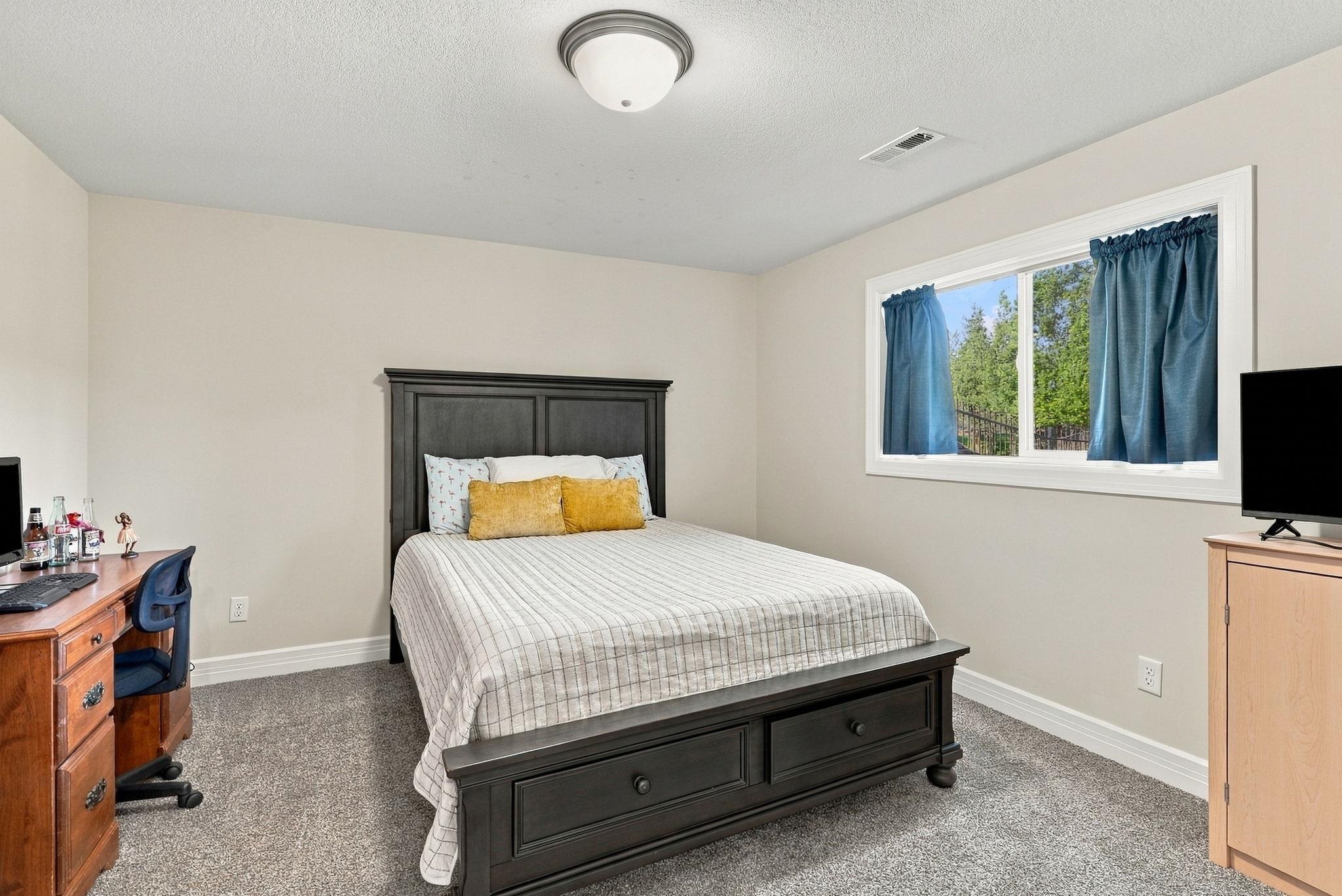 10820 W Yosemite Property Photo 25
