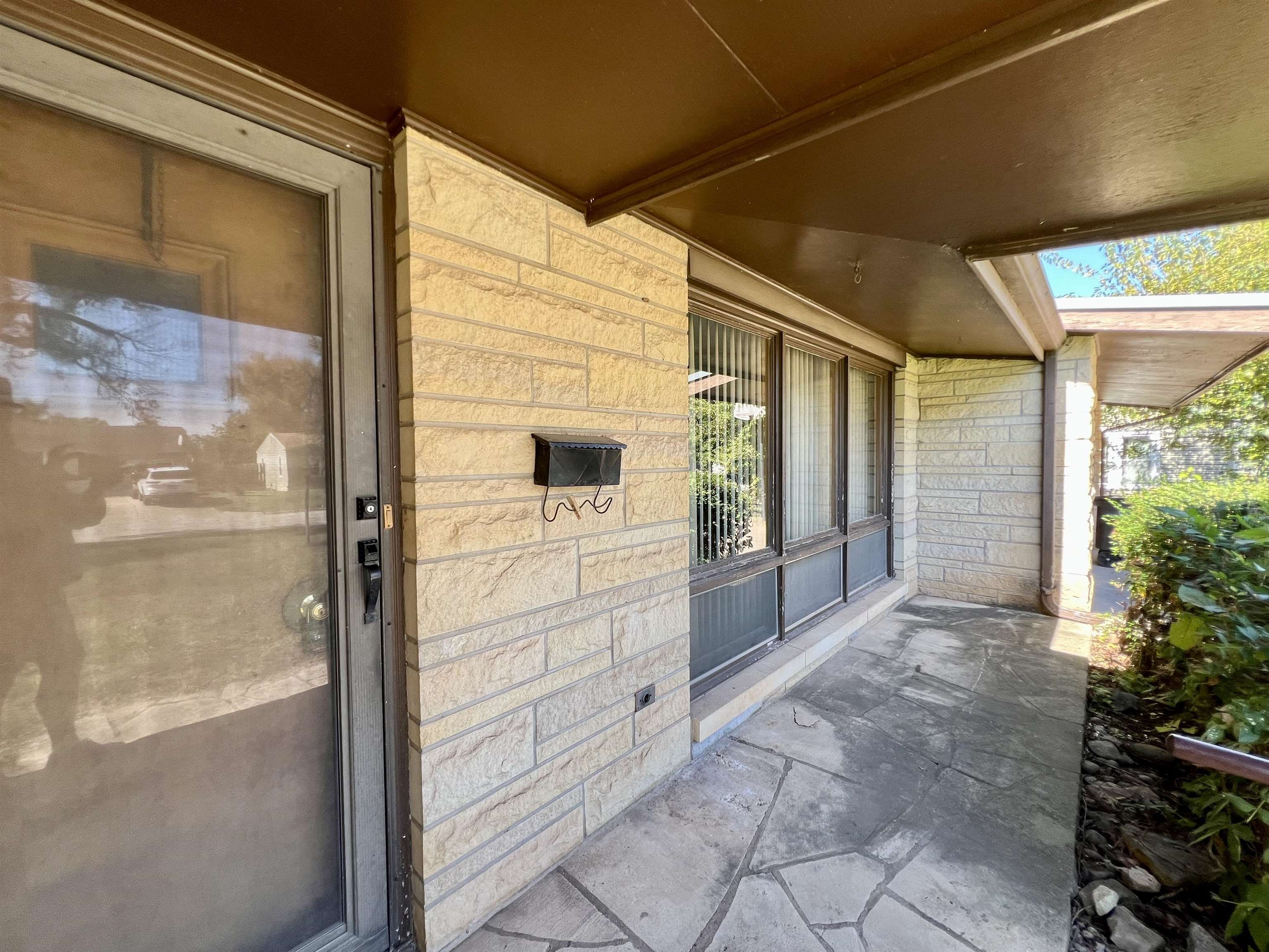 1105 N 7th Property Photo 2