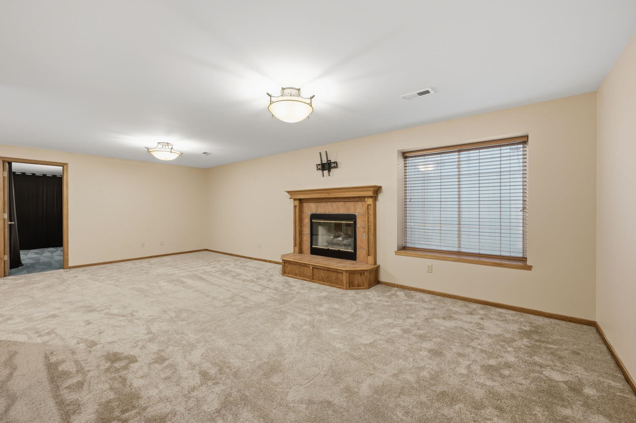 805 E Rushwood Property Photo 29