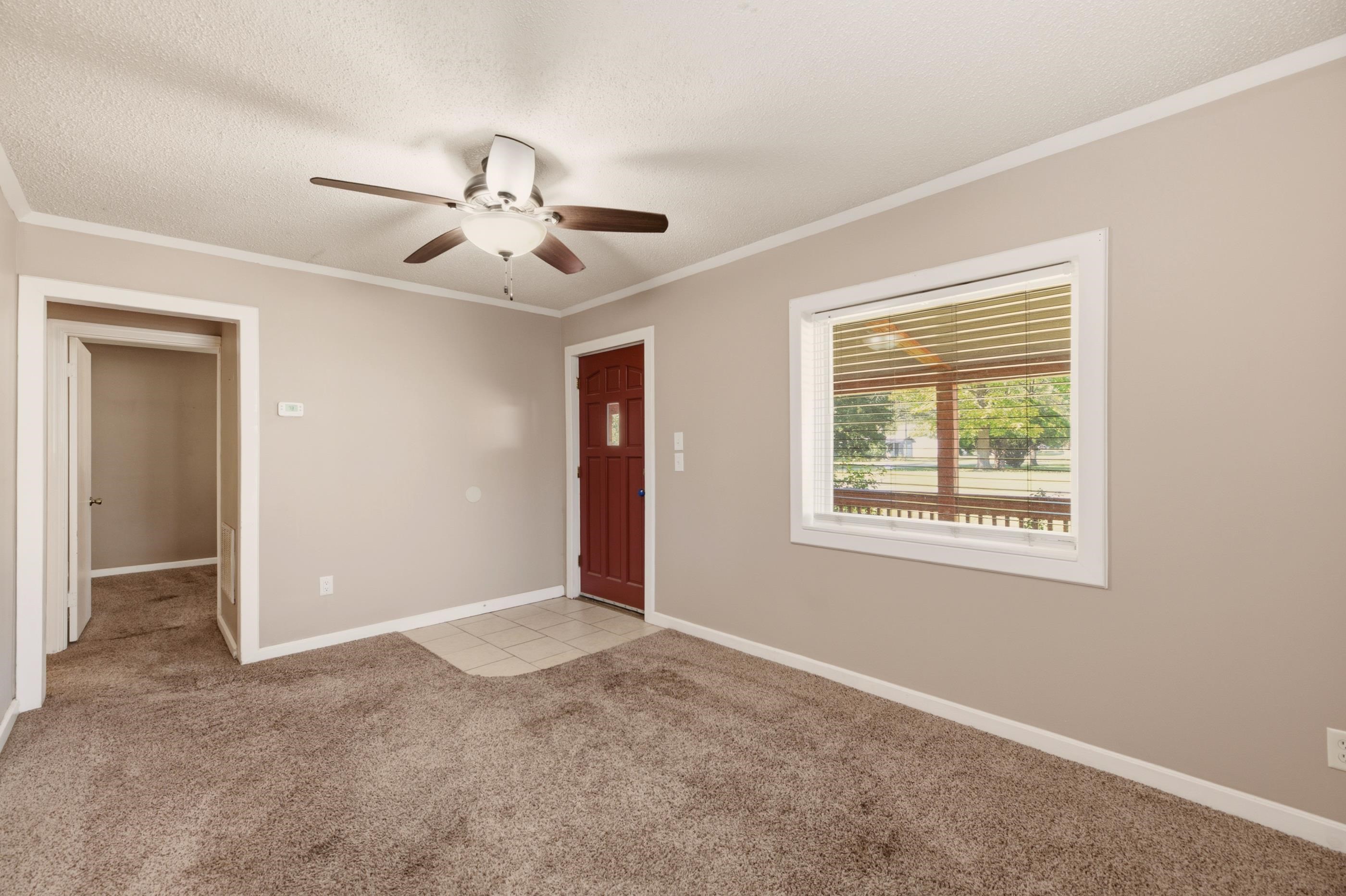306 N Washington St Property Photo 11