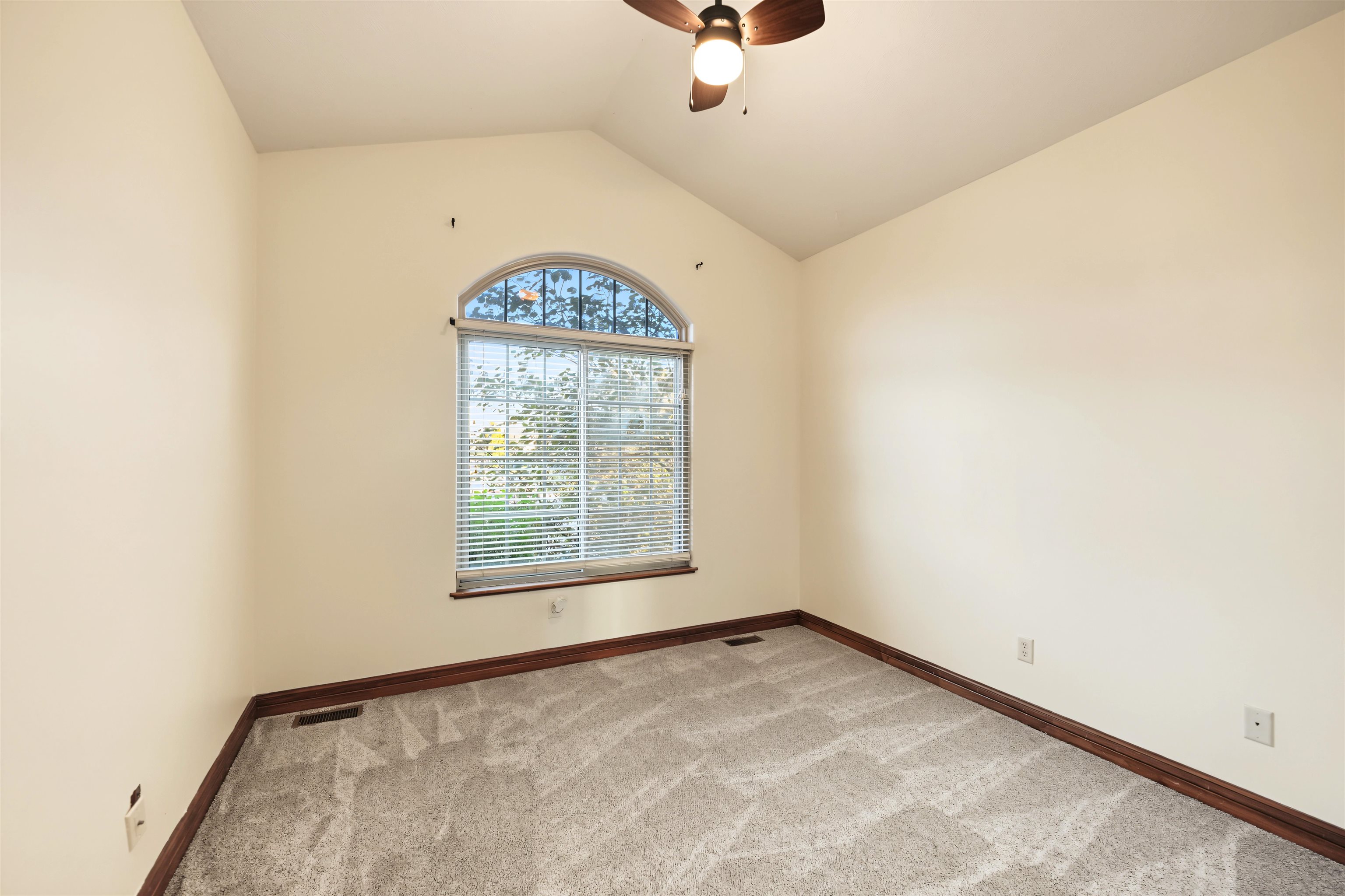 2208 Brookefield Dr Property Photo 17