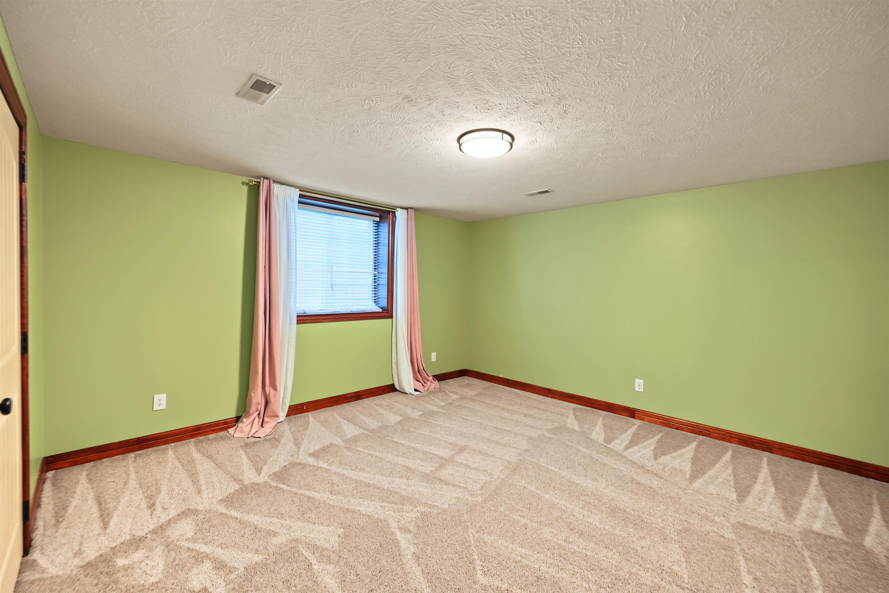 2208 Brookefield Dr Property Photo 22
