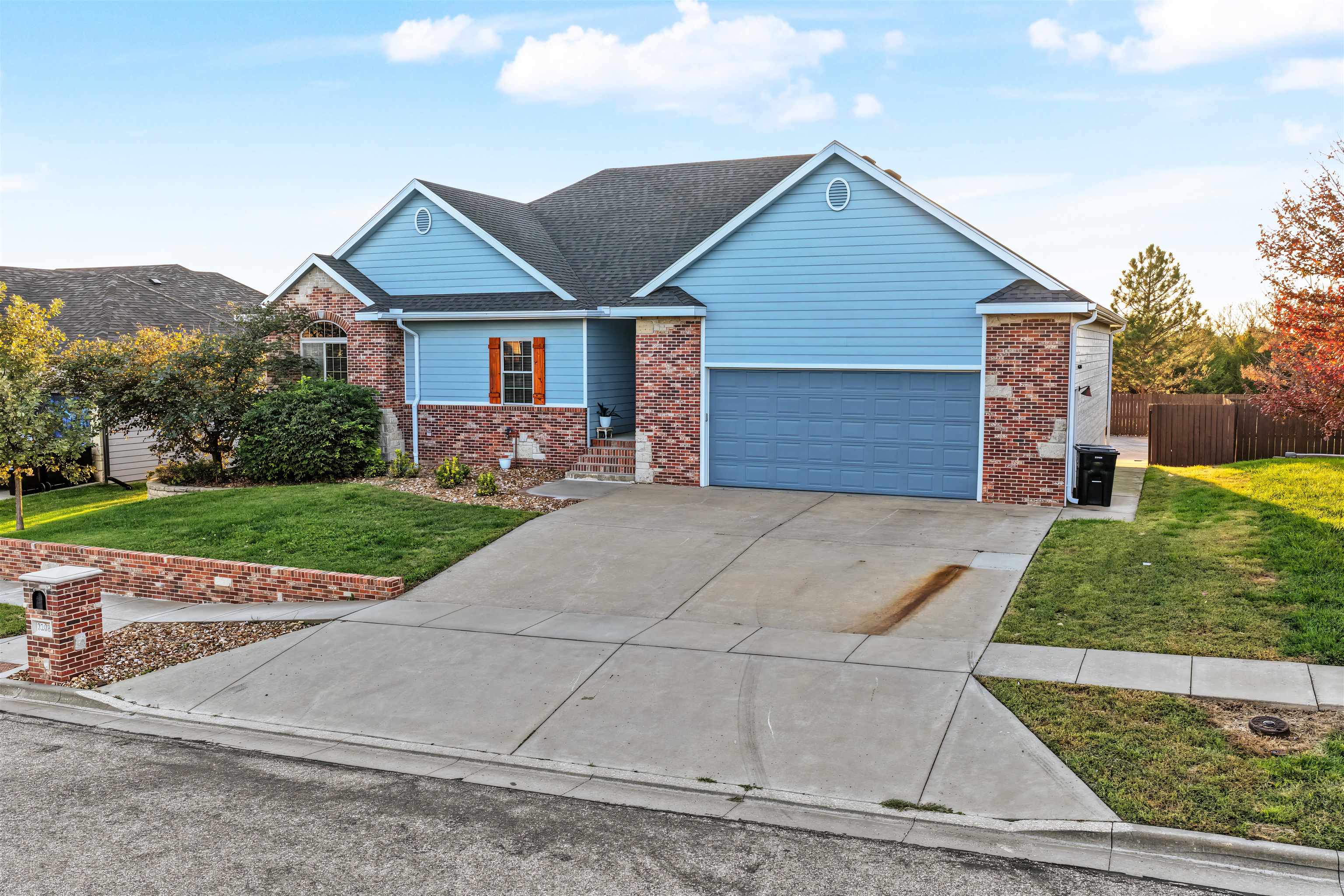 2208 Brookefield Dr Property Photo 32