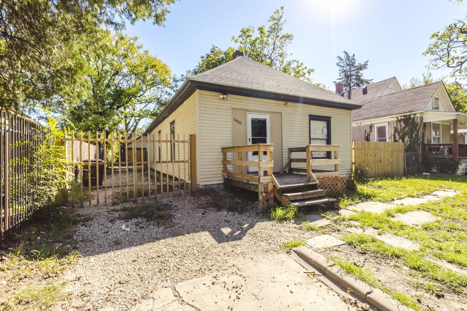 1440 S Main Property Photo 1