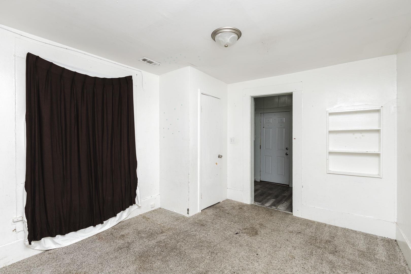 1440 S Main Property Photo 6