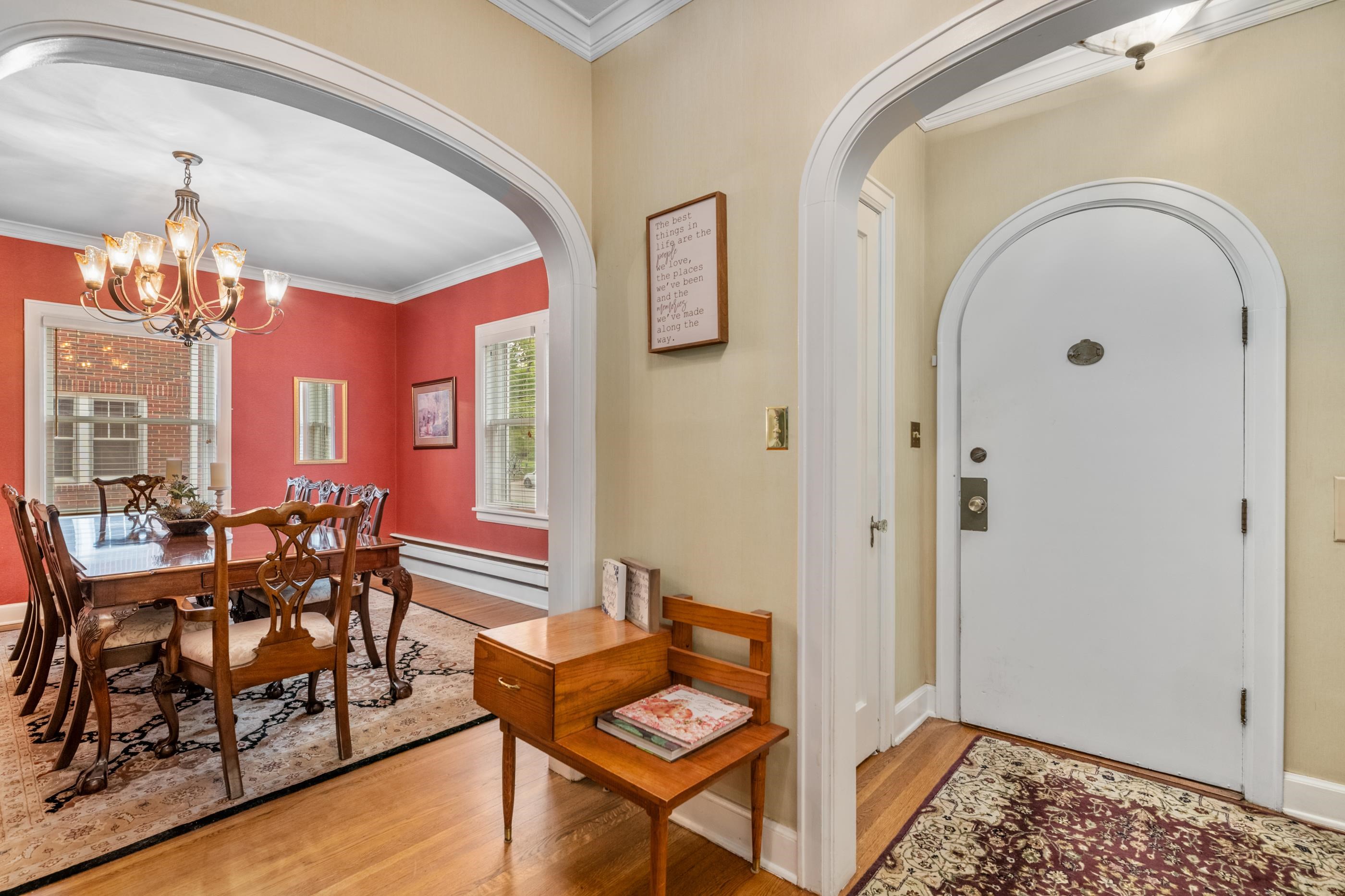 211 N Pershing Ave Property Photo 4
