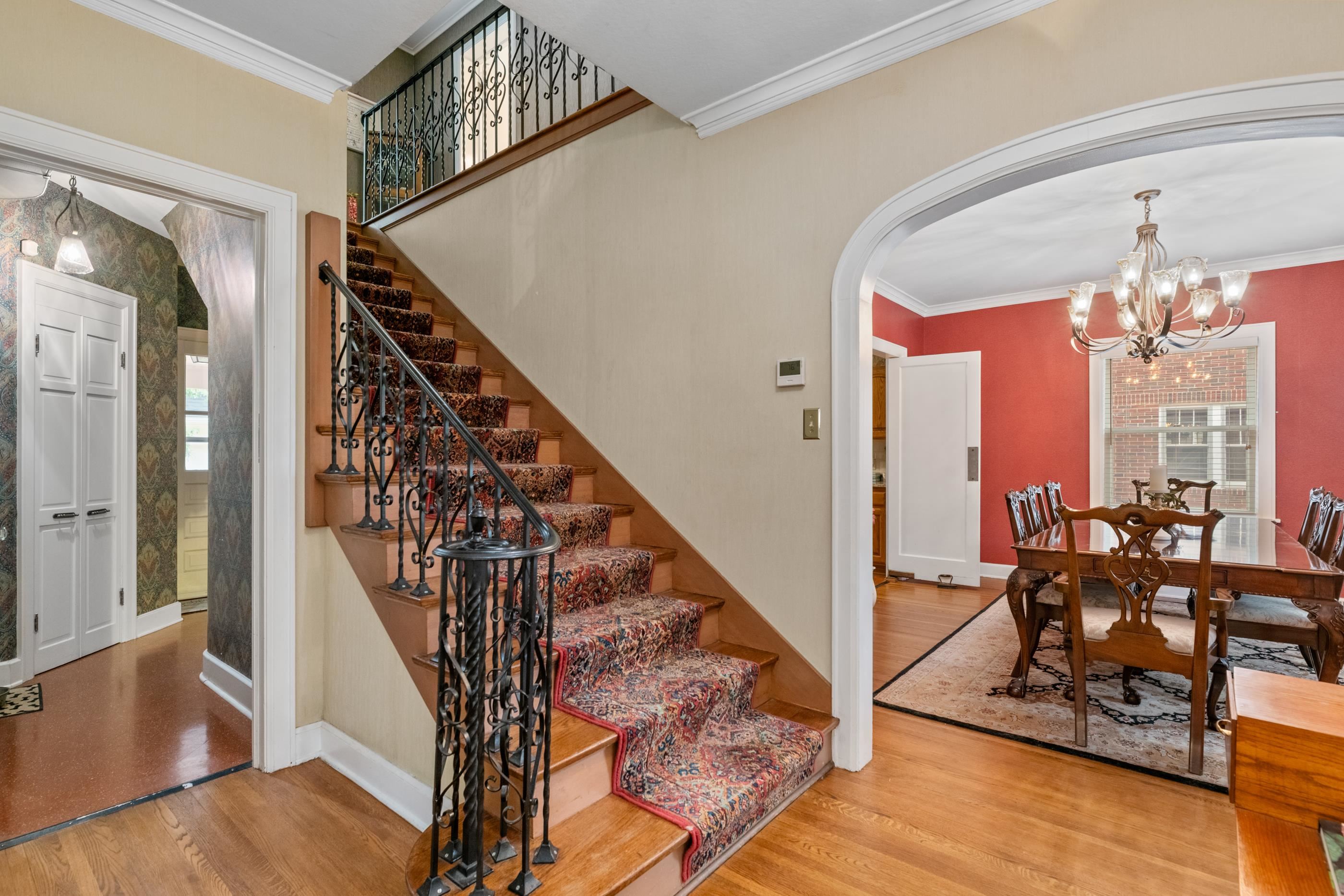 211 N Pershing Ave Property Photo 5