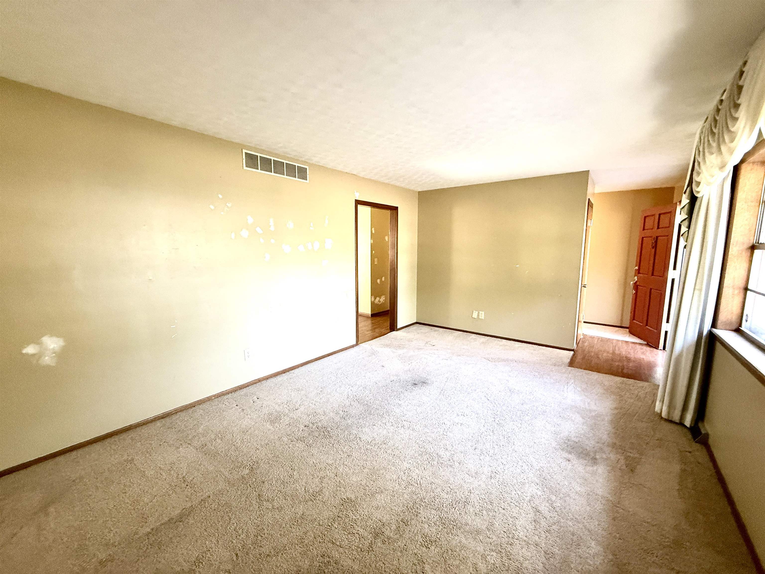 2760 S Bennett Property Photo 3
