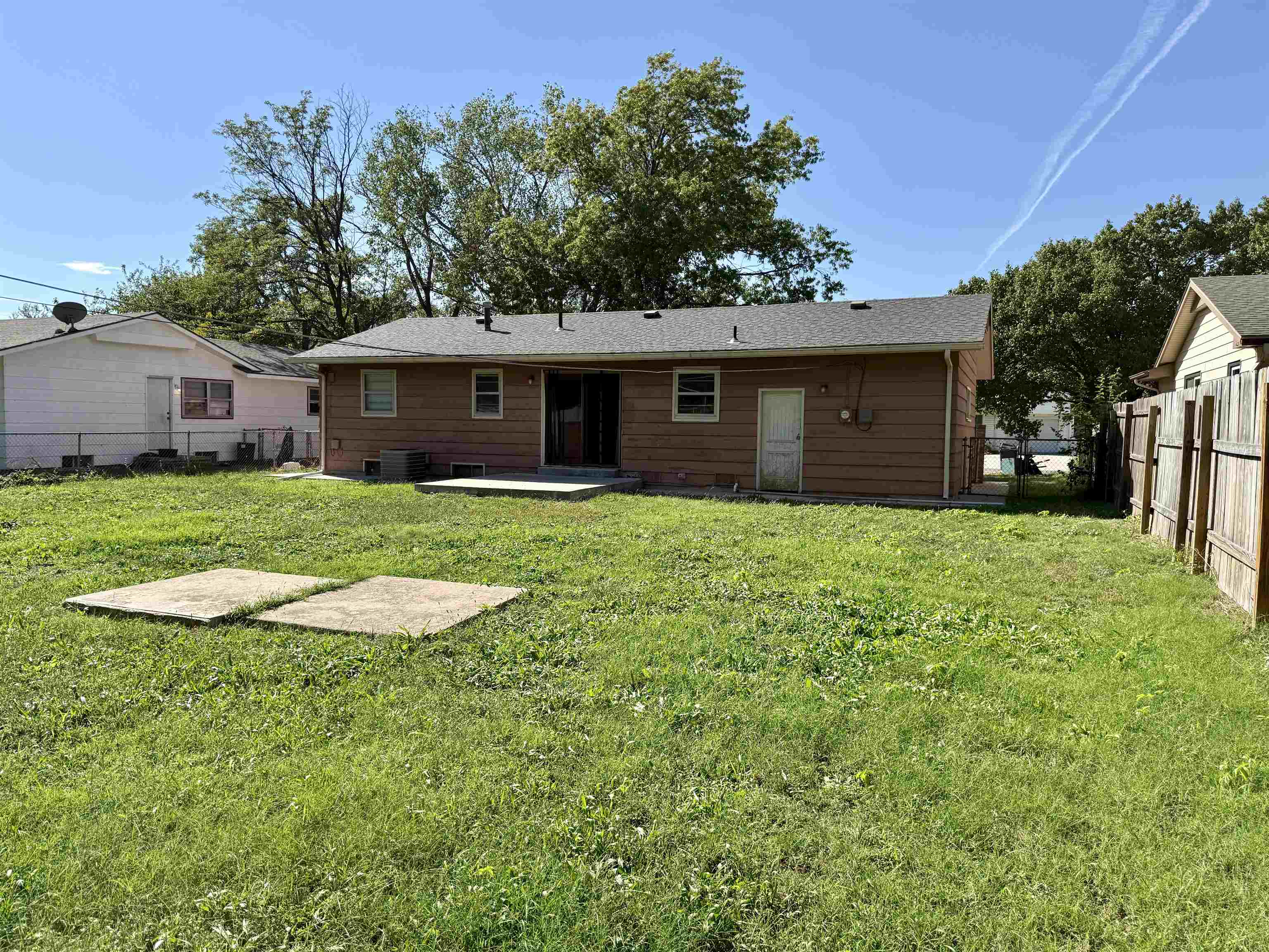 2760 S Bennett Property Photo 23
