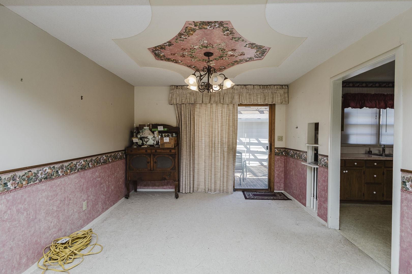 2223 S Clay Ln Property Photo 7