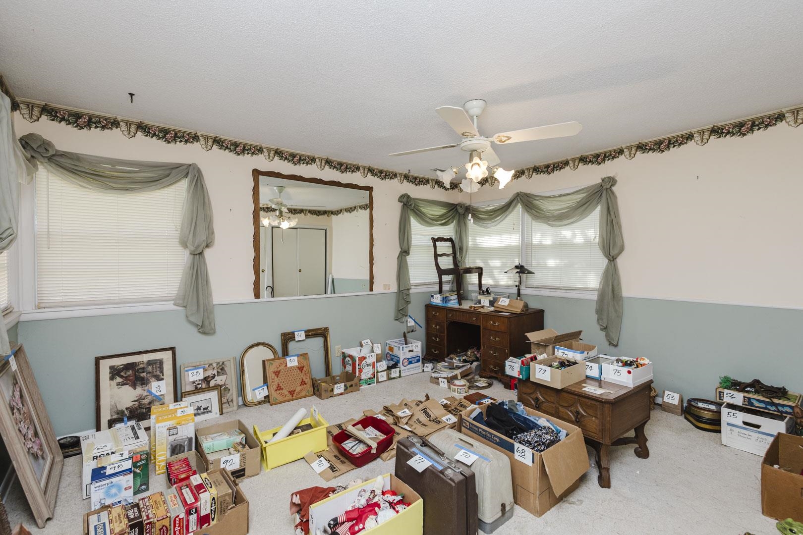 2223 S Clay Ln Property Photo 14