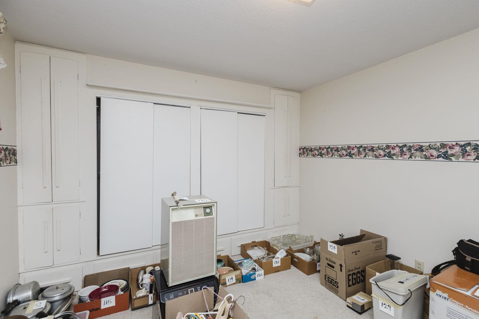 2223 S Clay Ln Property Photo 19