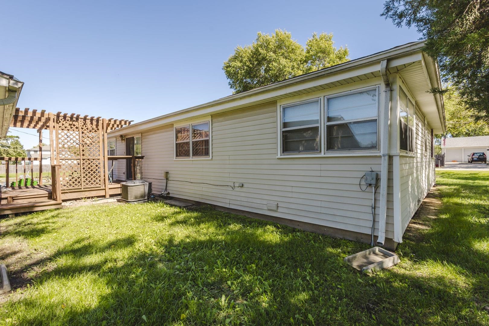 2223 S Clay Ln Property Photo 25