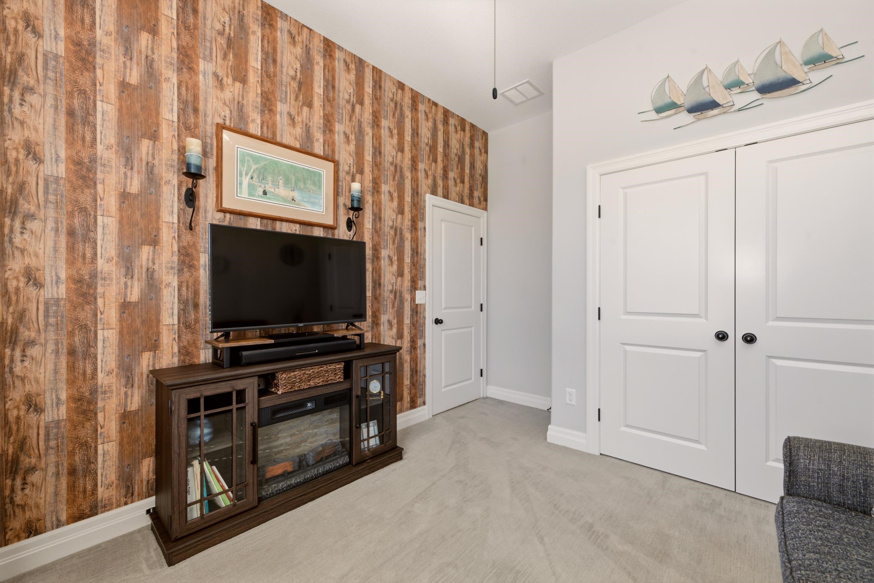 1770 N Forestview Ct Property Photo 27