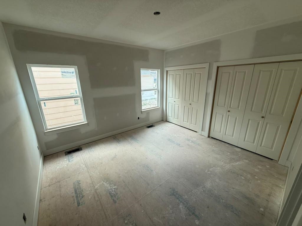 5049 N Toben Ct Property Photo 8