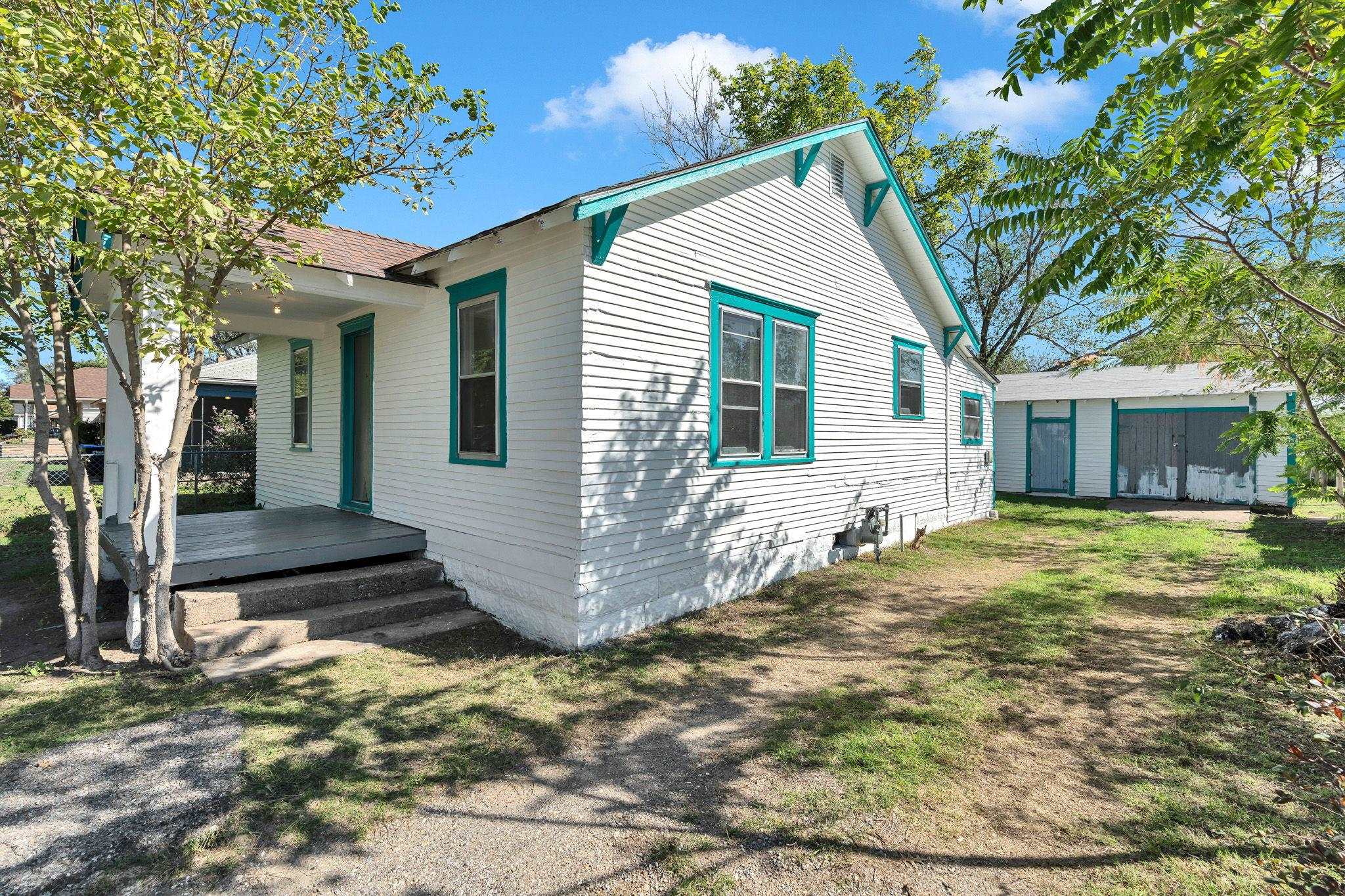 1756 S Martinson Property Photo 3