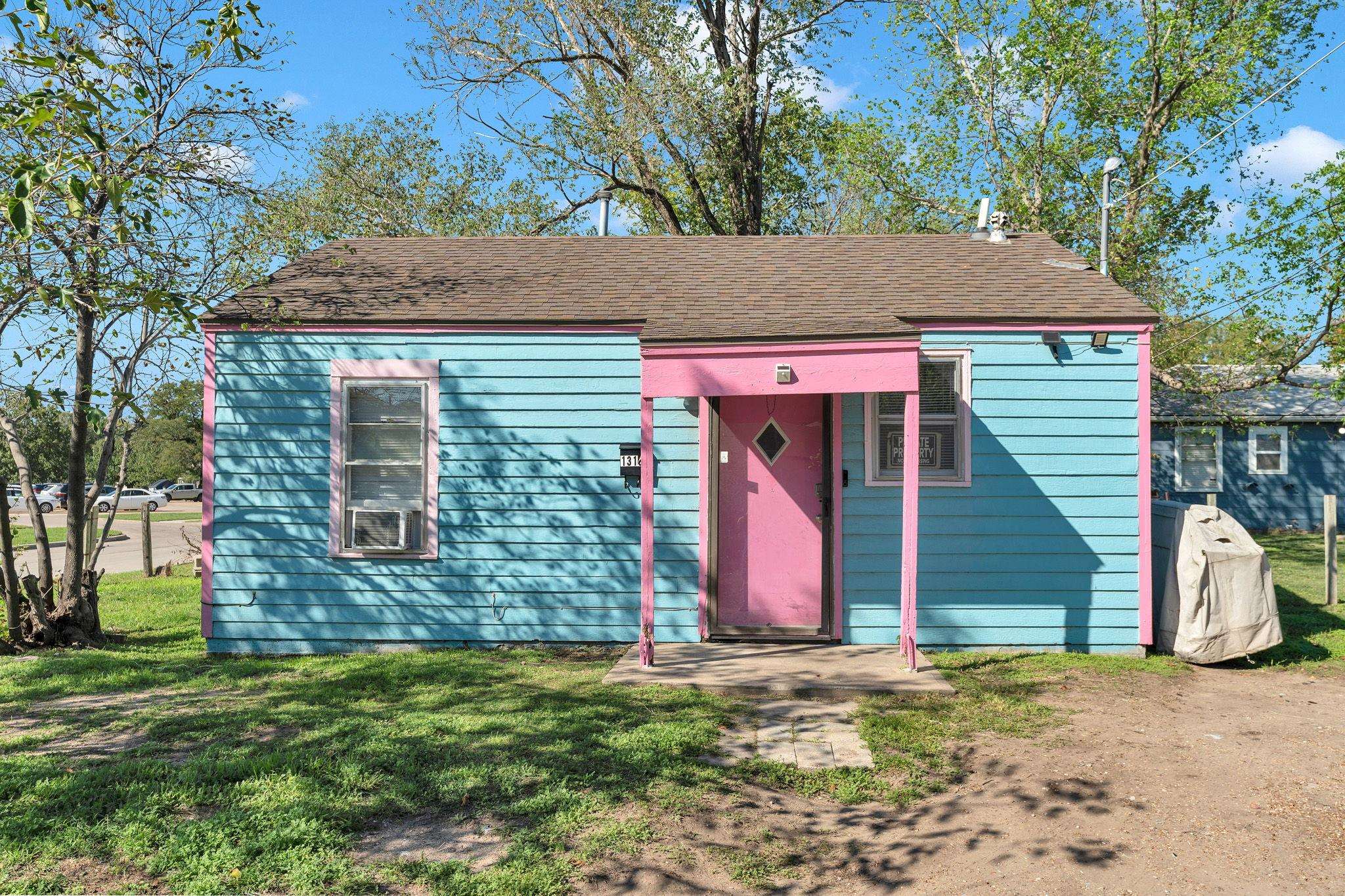 1756 S Martinson Property Photo 23
