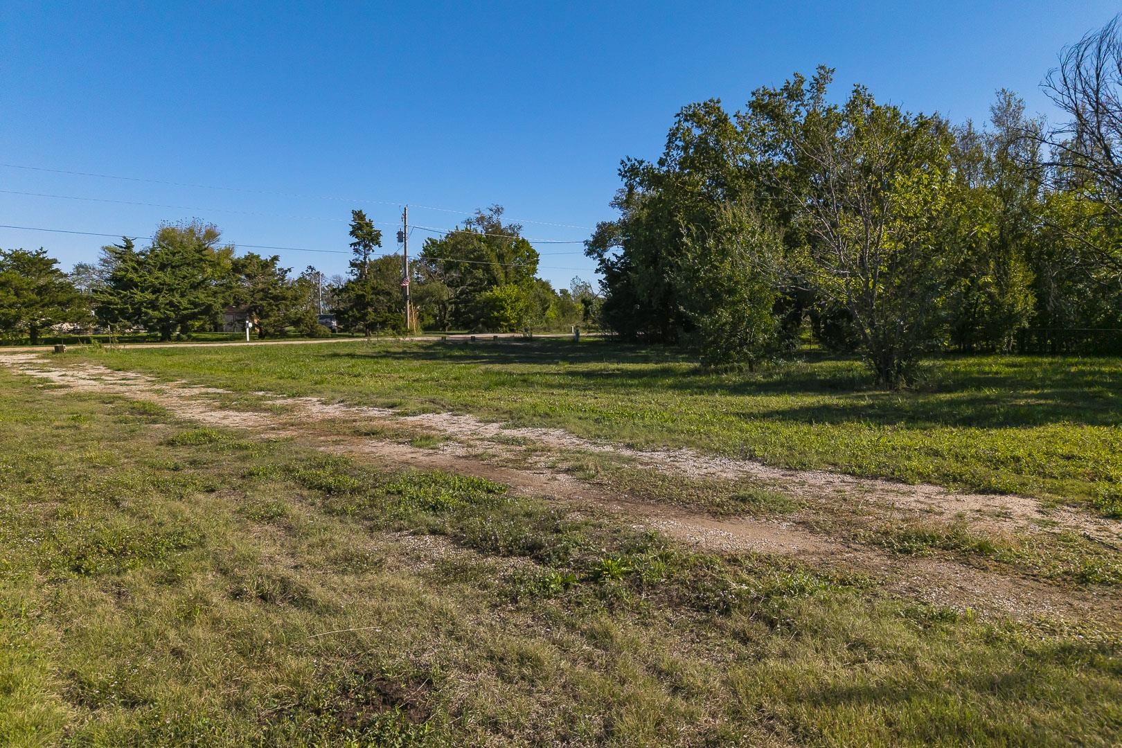 0.93+/- Acres O Creed St. Property Photo 18