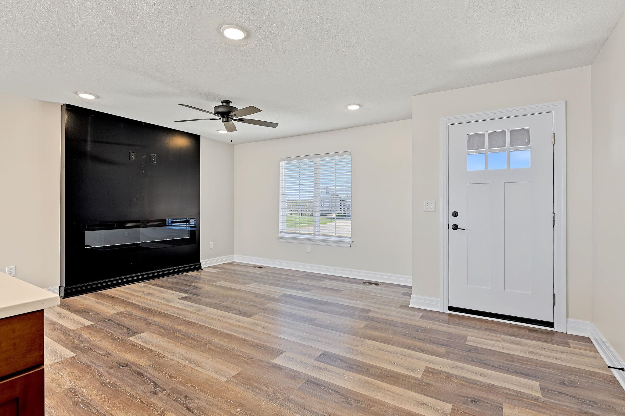 2109 S Michelle Property Photo 3