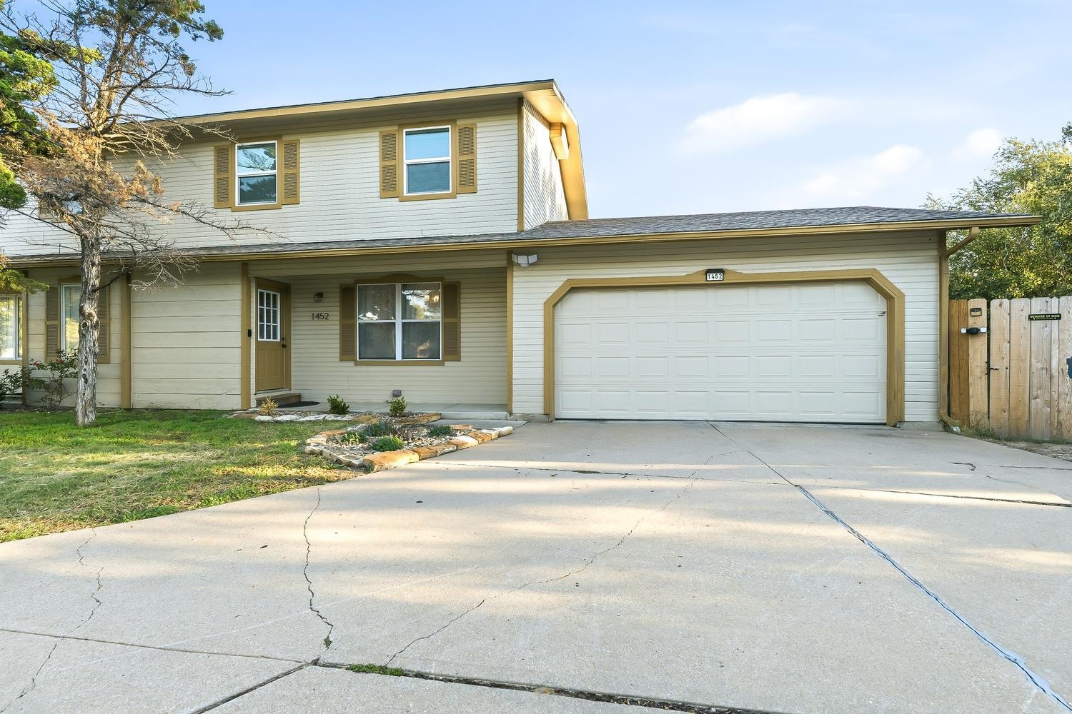 1452 S Goebel Cir Property Photo 1
