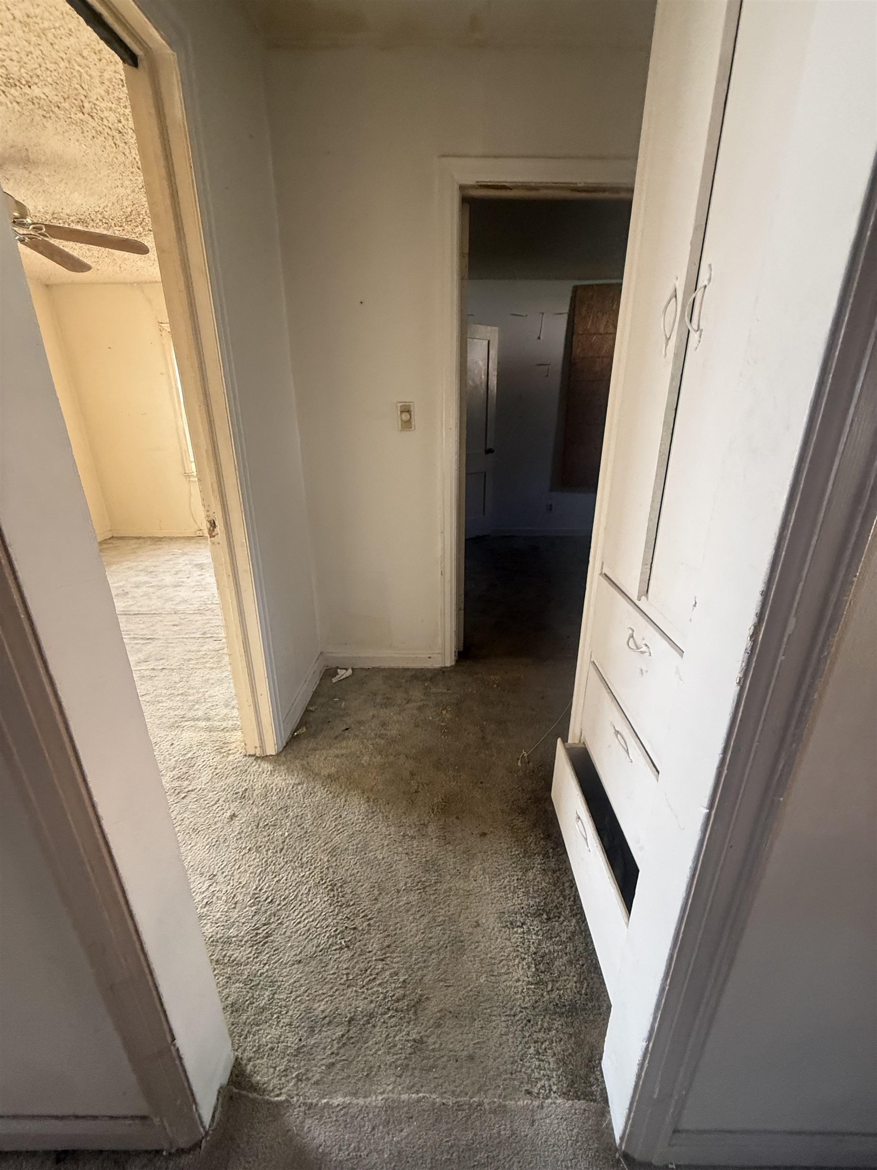 2419 S Greenwood St Property Photo 5