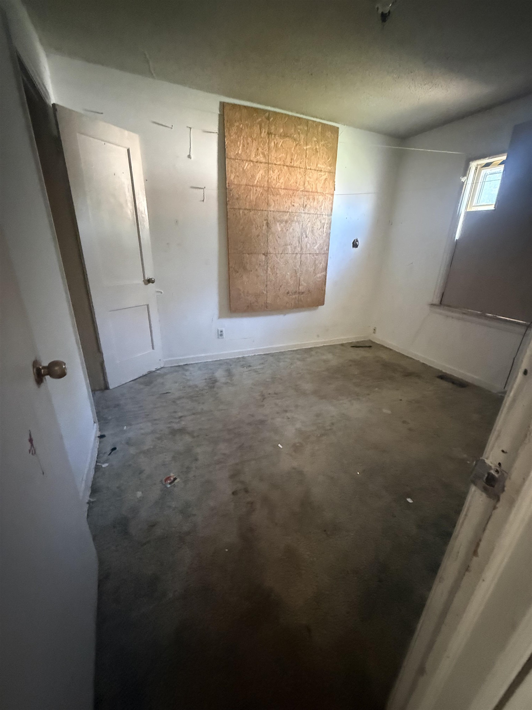 2419 S Greenwood St Property Photo 8