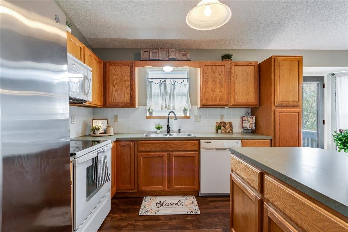 1410 N Decker St Property Photo 18