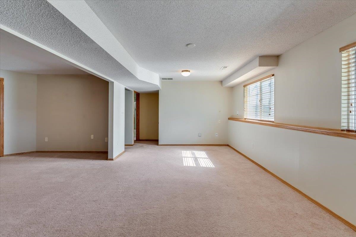 1410 N Decker St Property Photo 26