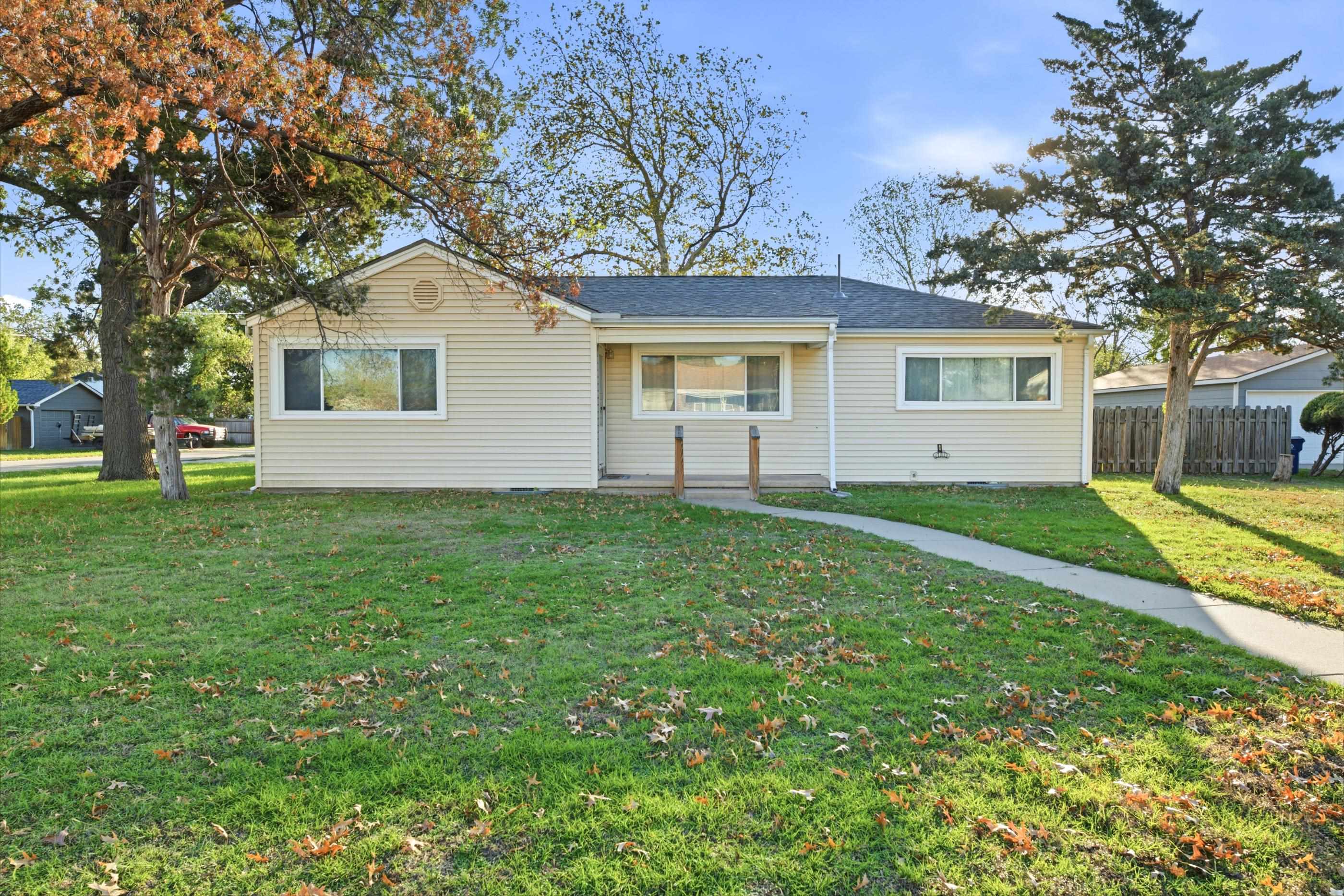 2758 N Clarence Ave. Property Photo 1