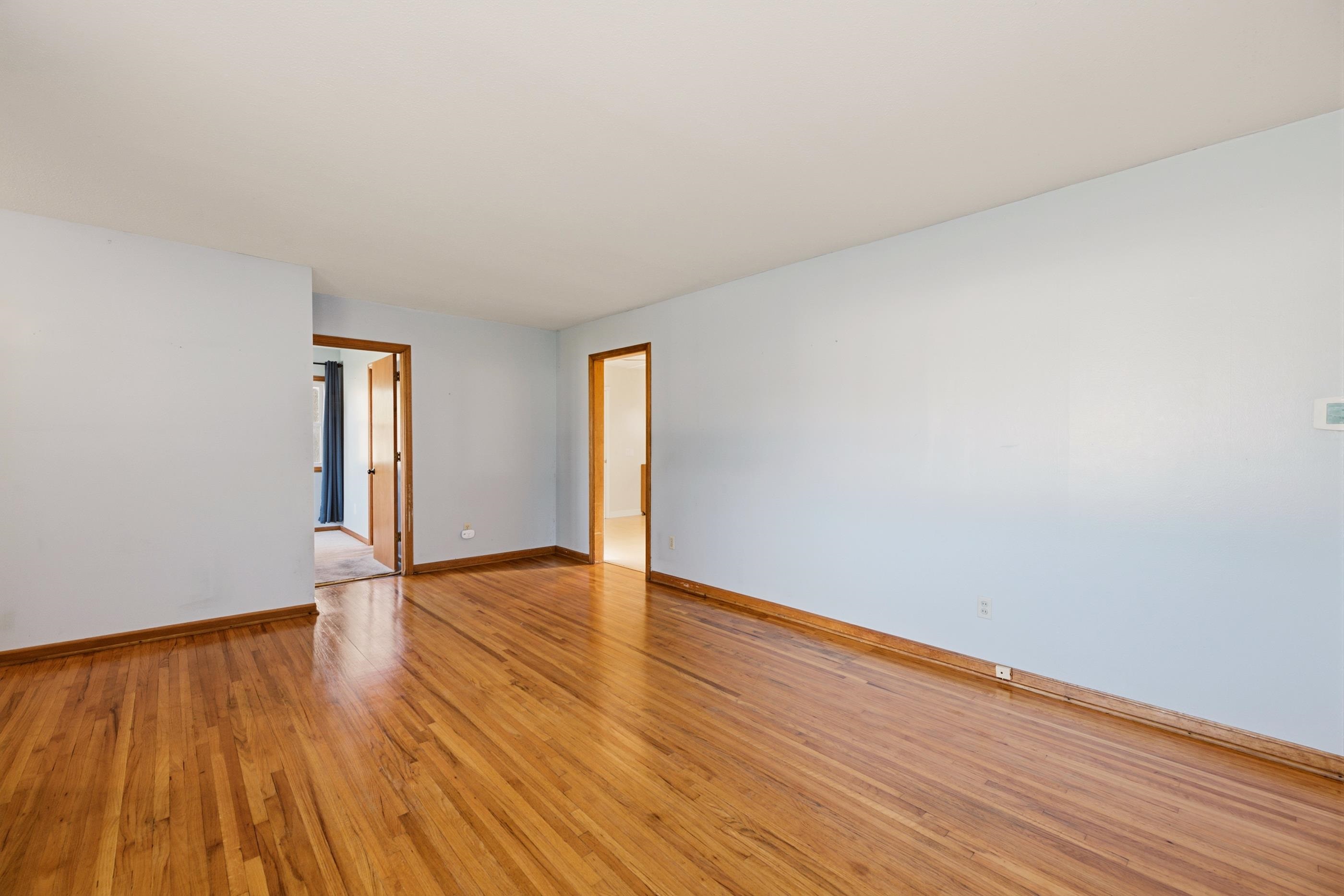 2758 N Clarence Ave. Property Photo 6