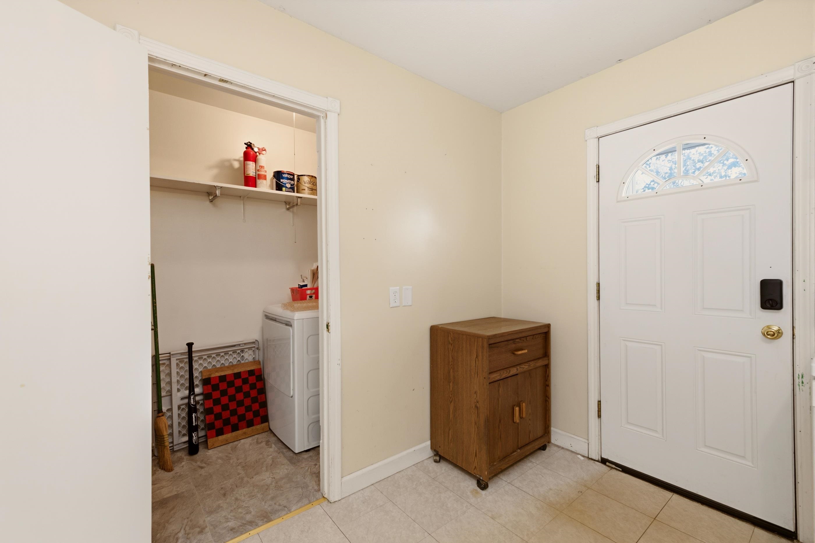 2758 N Clarence Ave. Property Photo 14