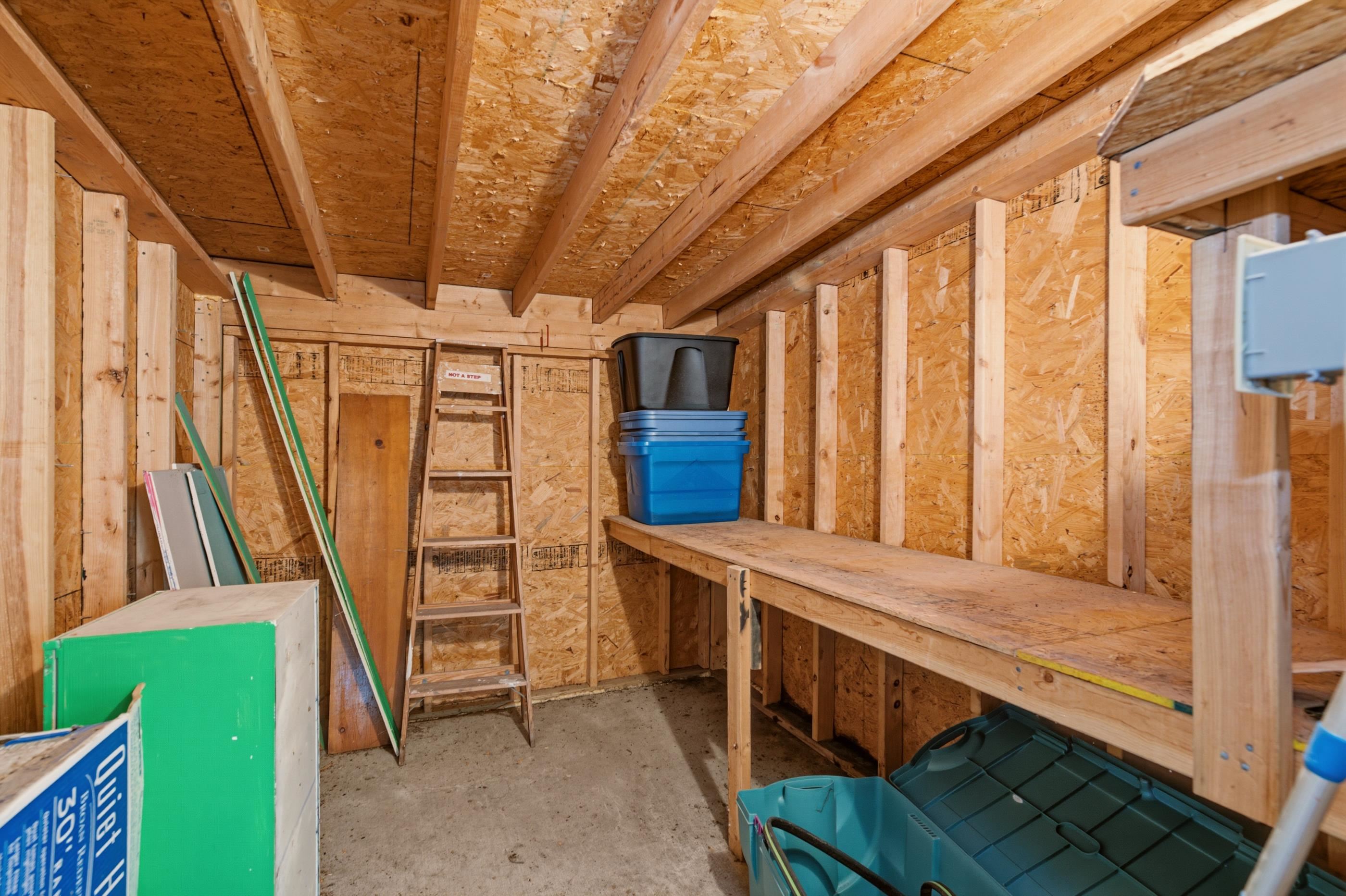 2758 N Clarence Ave. Property Photo 31