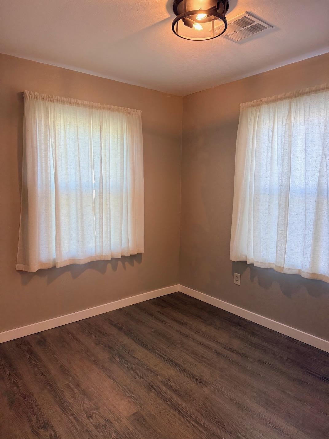 307 N Harrison Property Photo 3