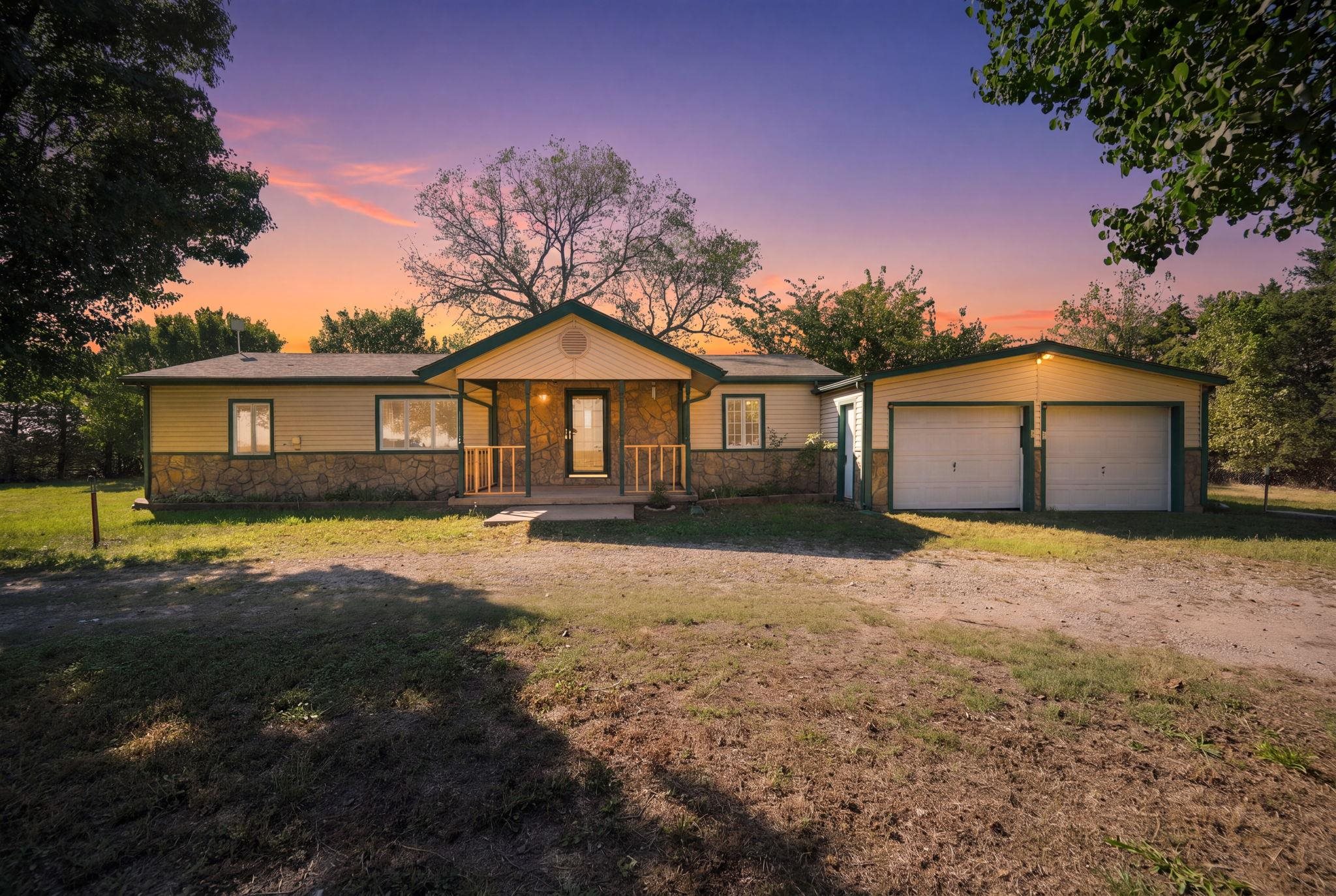 22215 Sw Indianola Rd Property Photo 1