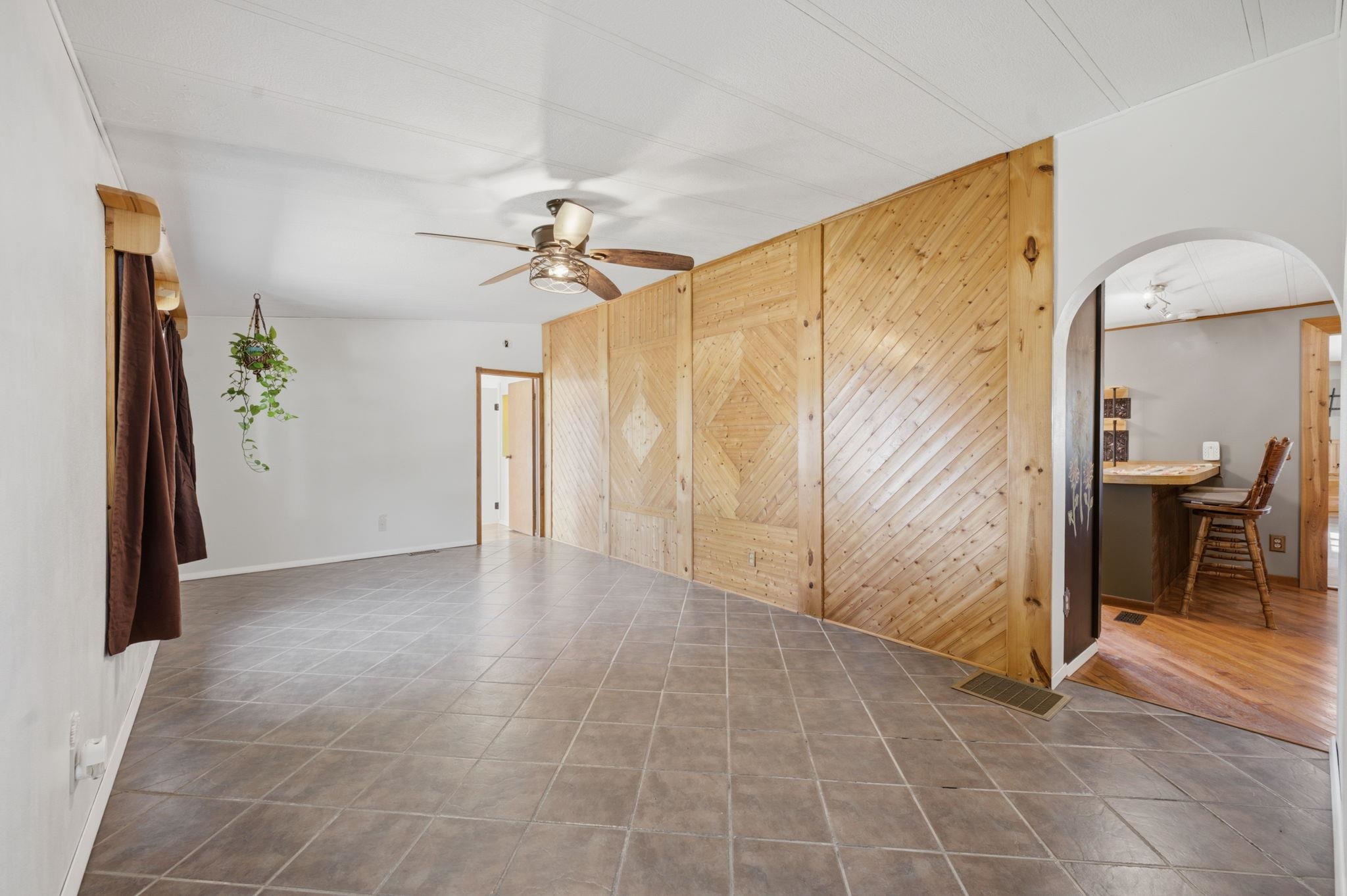 22215 Sw Indianola Rd Property Photo 7
