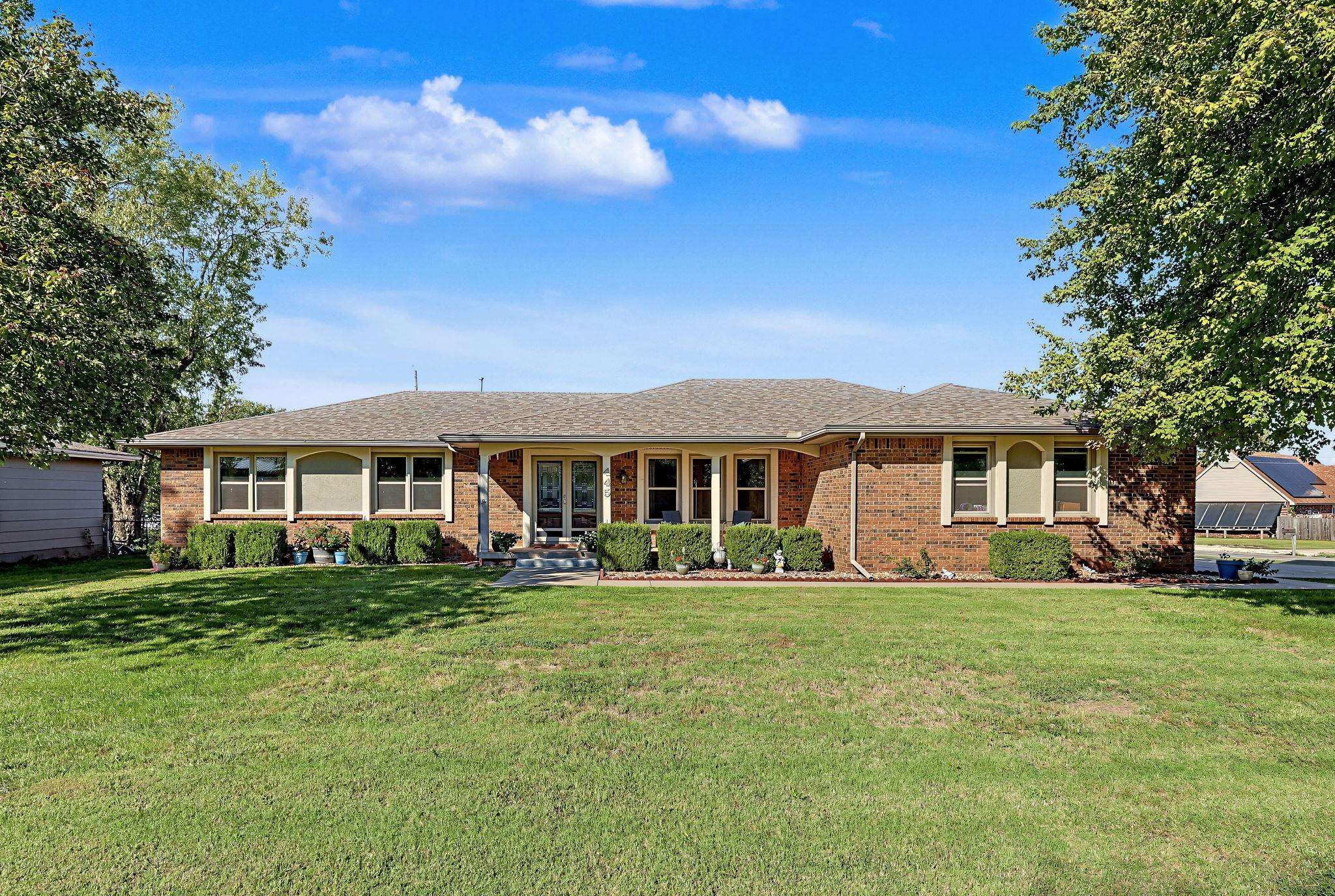 445 N Ohio St Property Photo 1