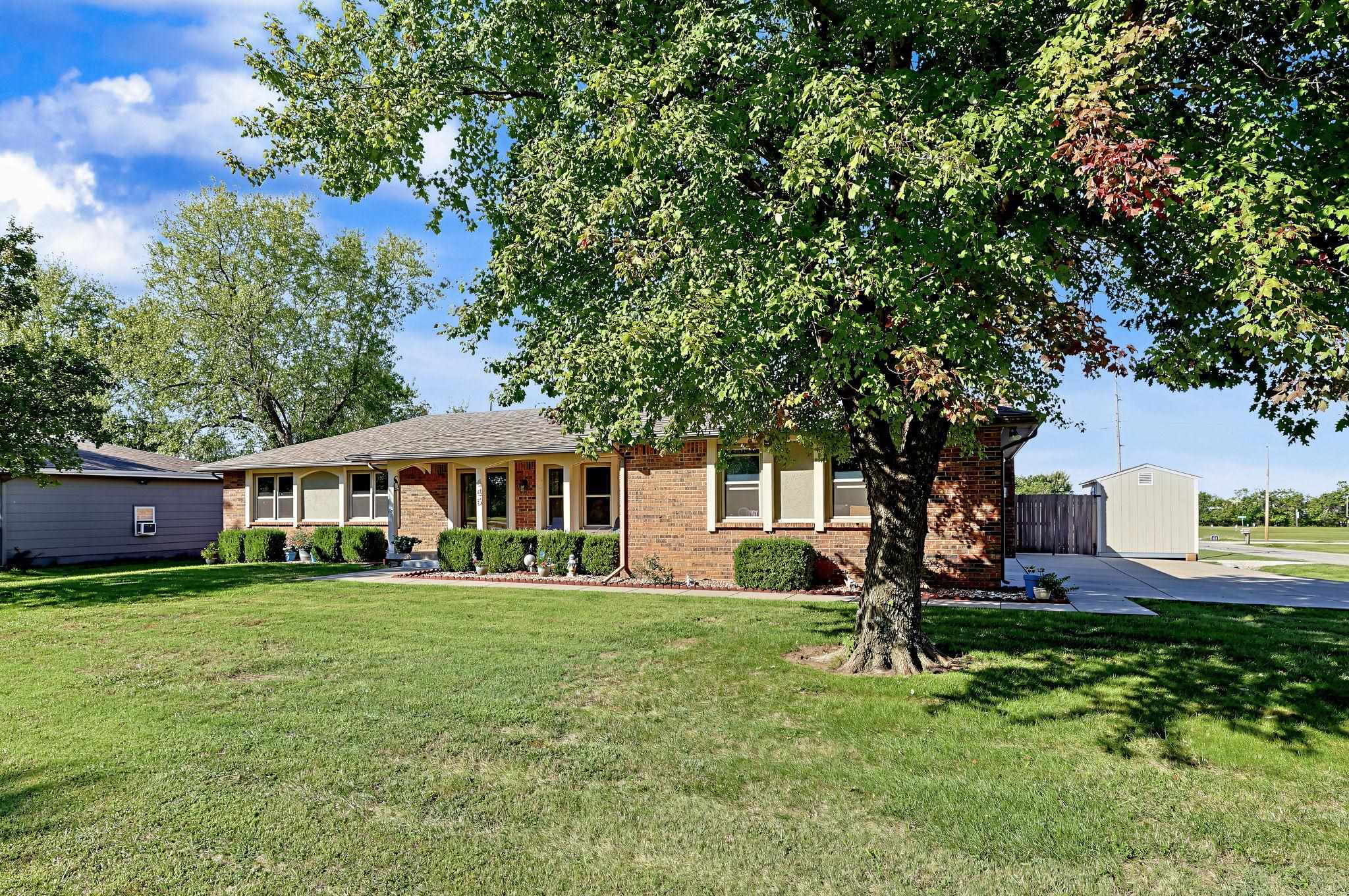 445 N Ohio St Property Photo 2