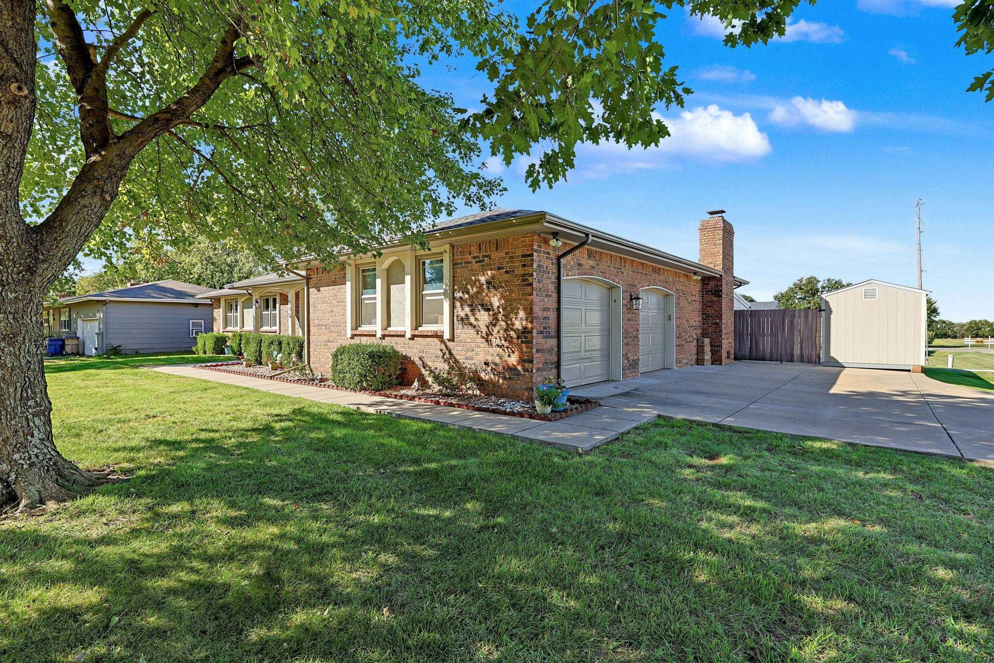445 N Ohio St Property Photo 3