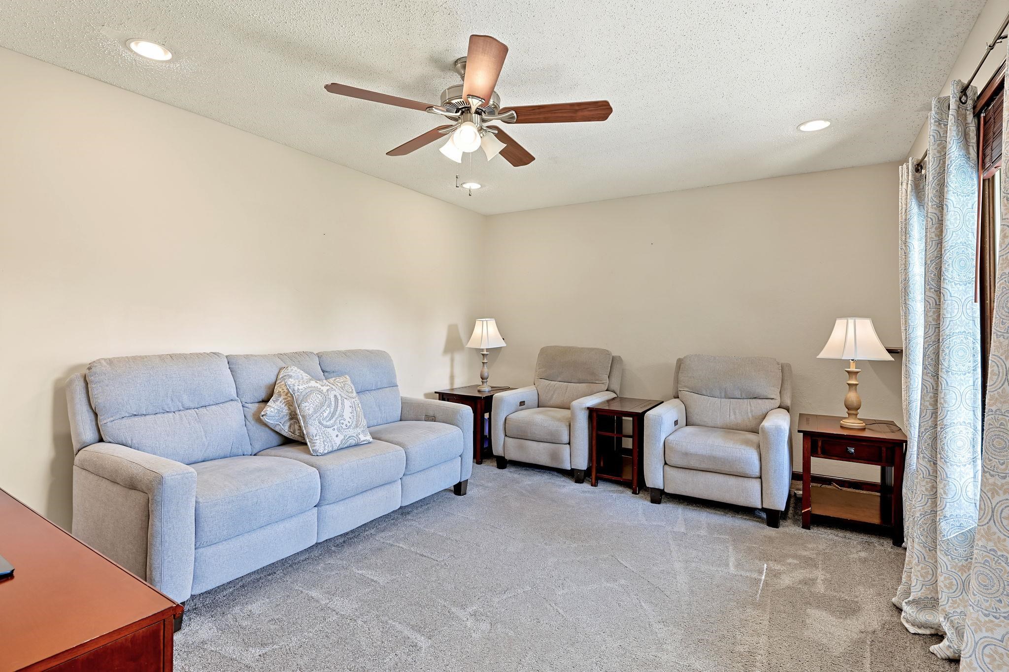 445 N Ohio St Property Photo 5