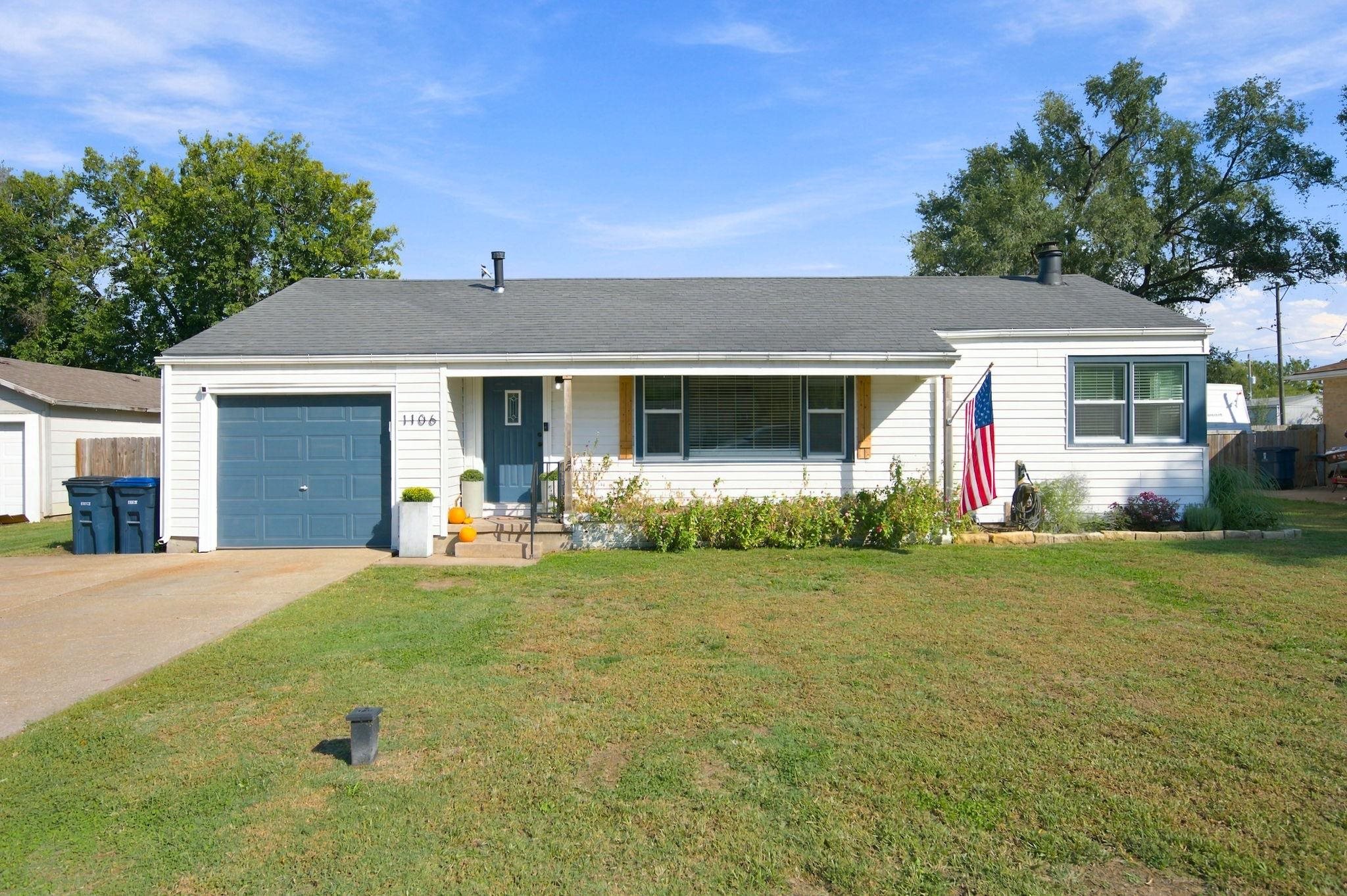 1106 N Taylor Property Photo 1