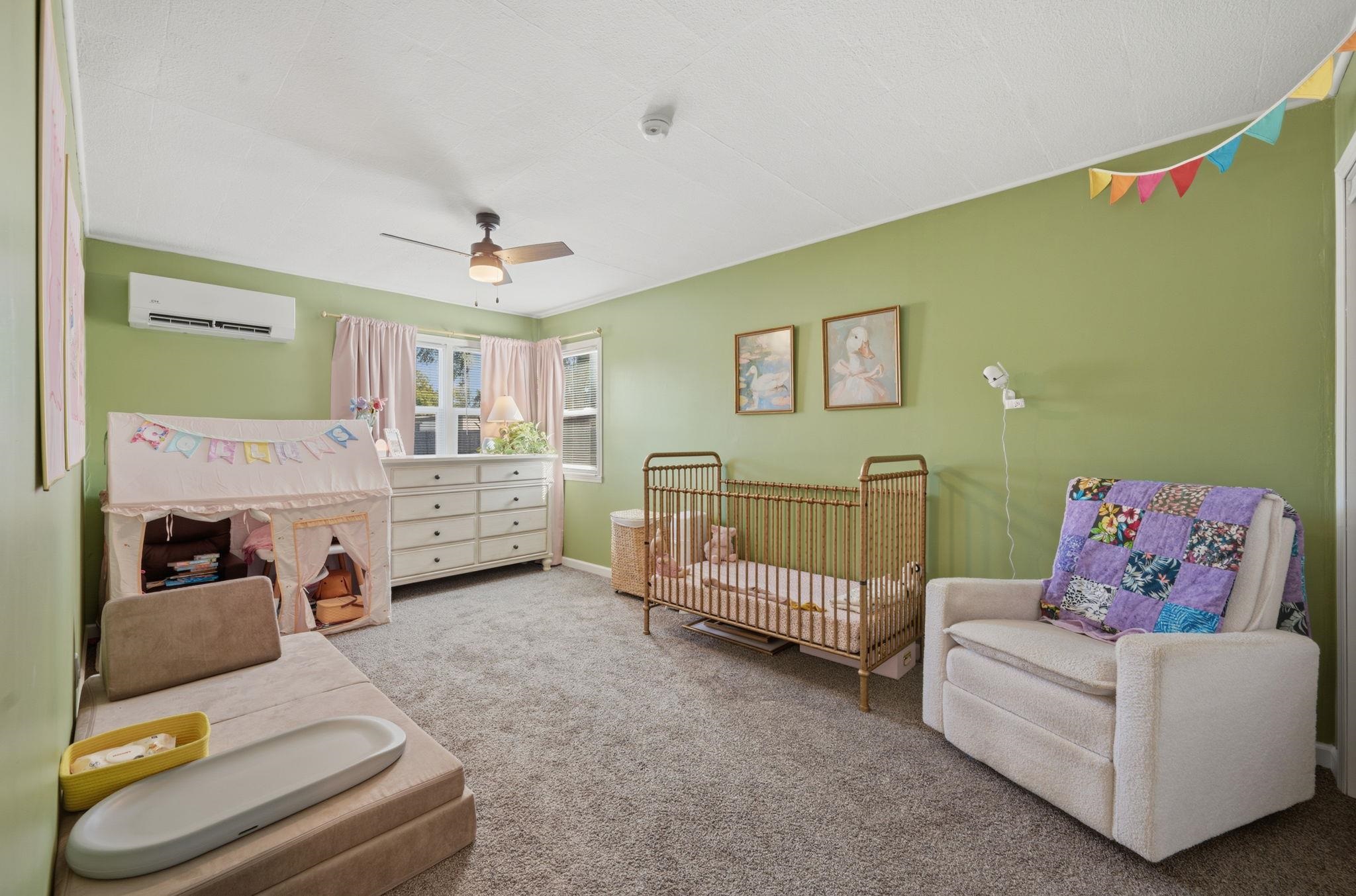1106 N Taylor Property Photo 17