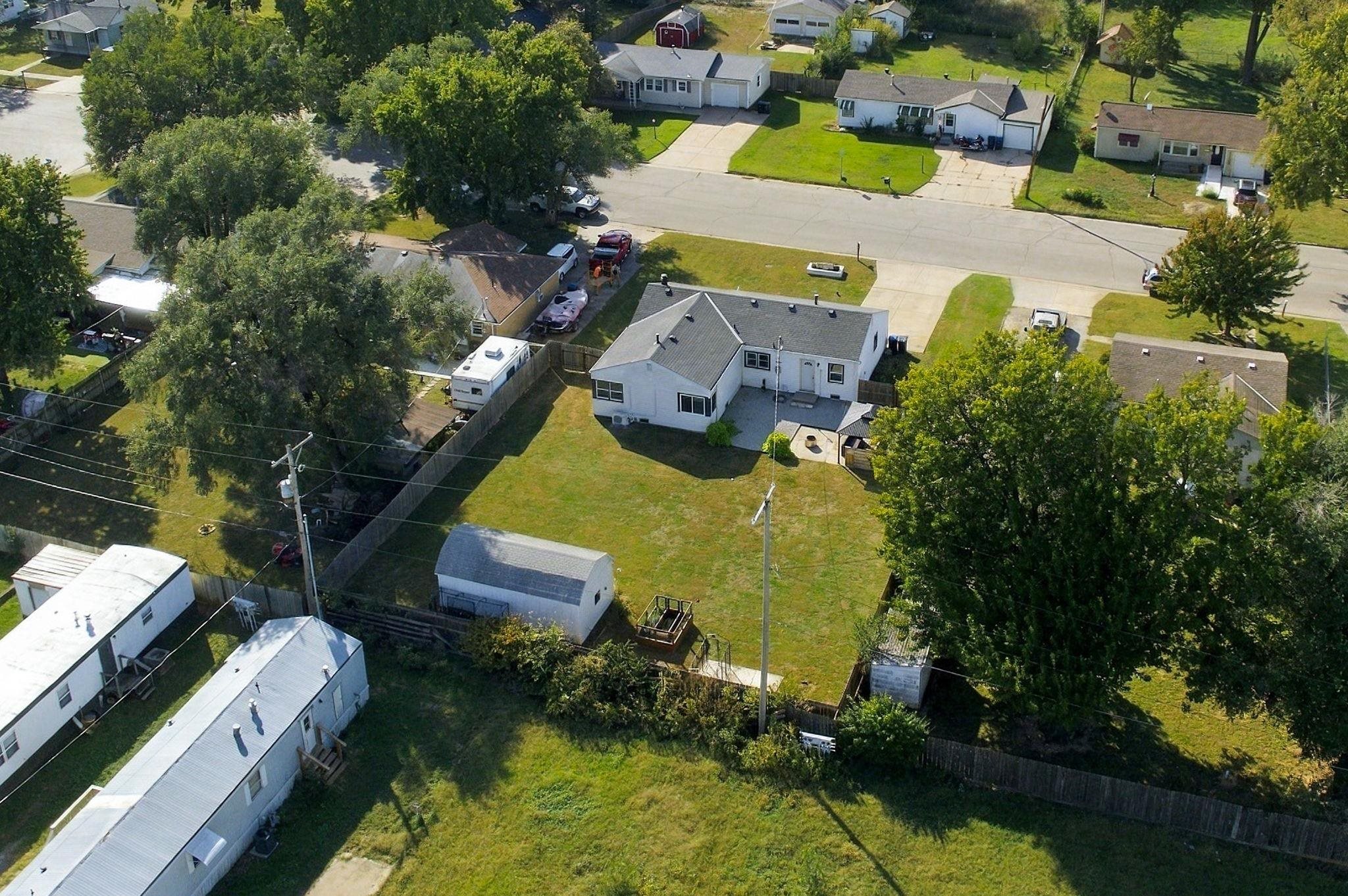 1106 N Taylor Property Photo 20