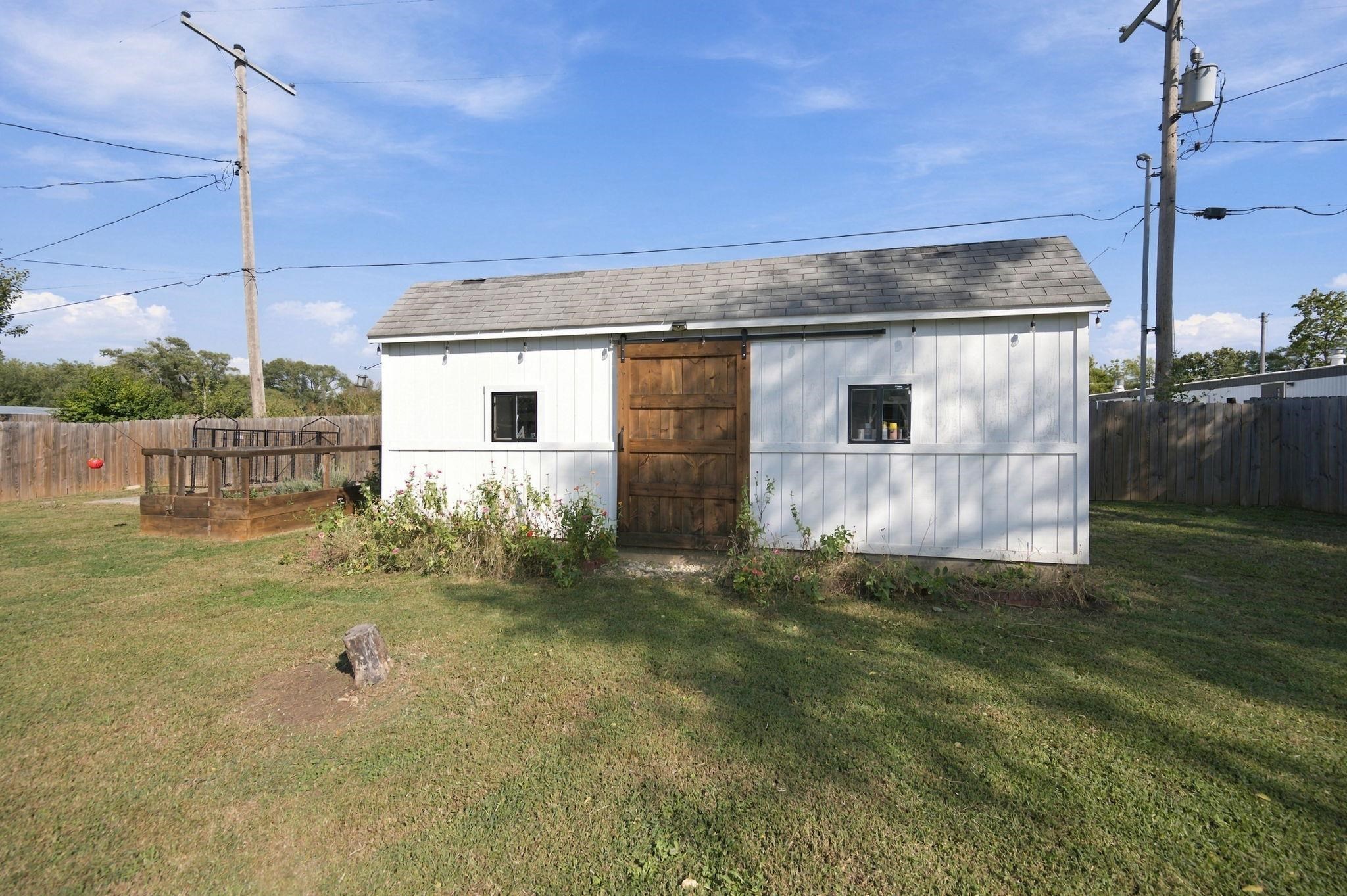 1106 N Taylor Property Photo 30