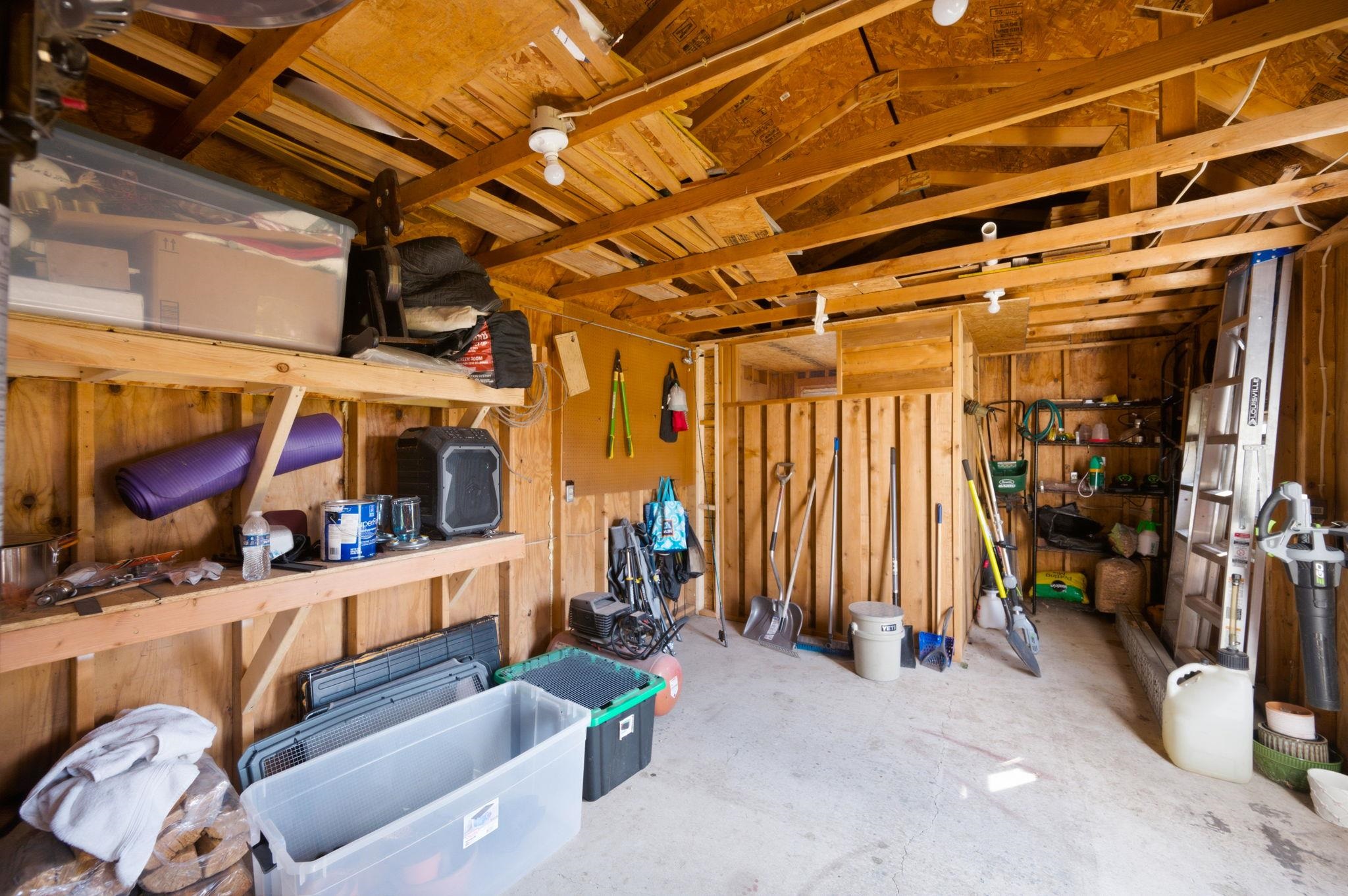 1106 N Taylor Property Photo 31
